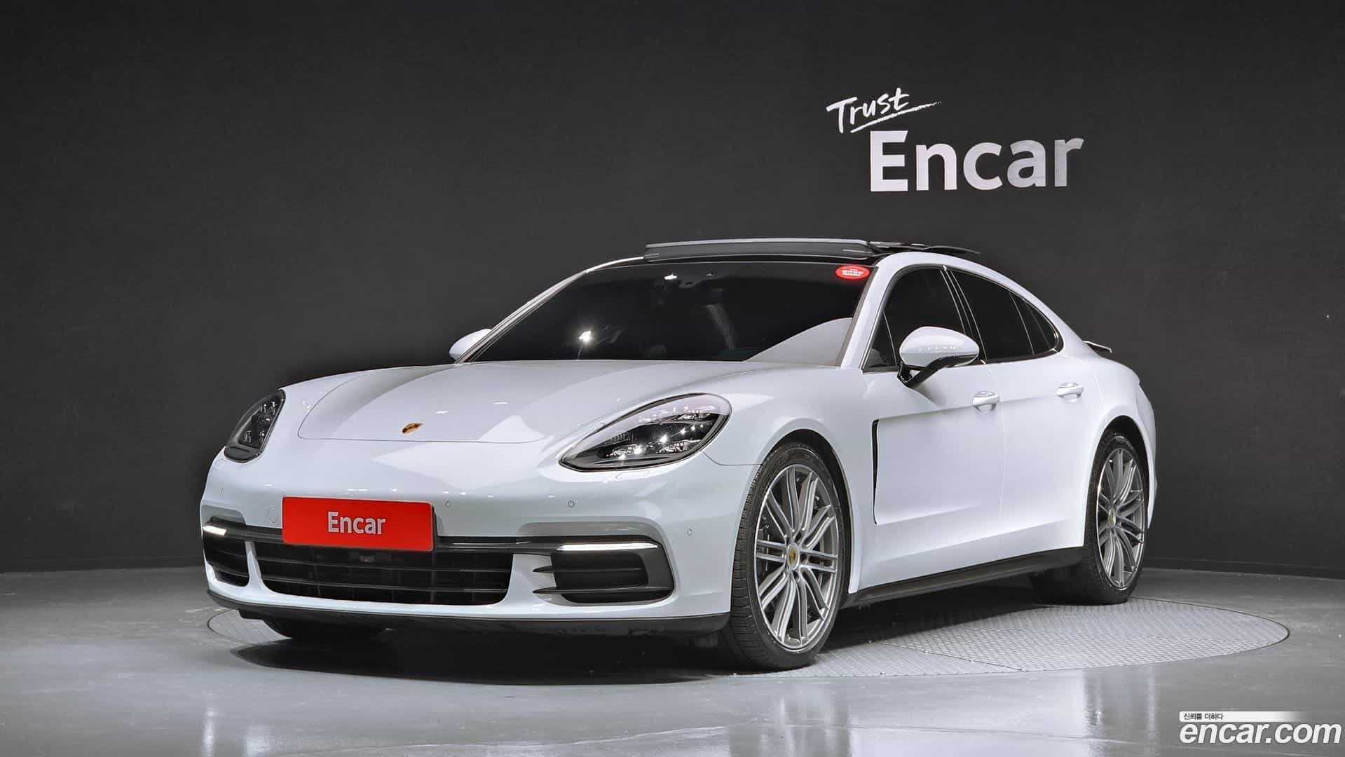 Panamera Porsche 2020.1-OUTER-001