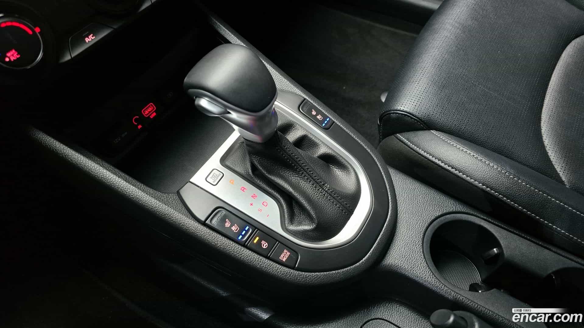 K3 Kia 2019.1-INNER-009