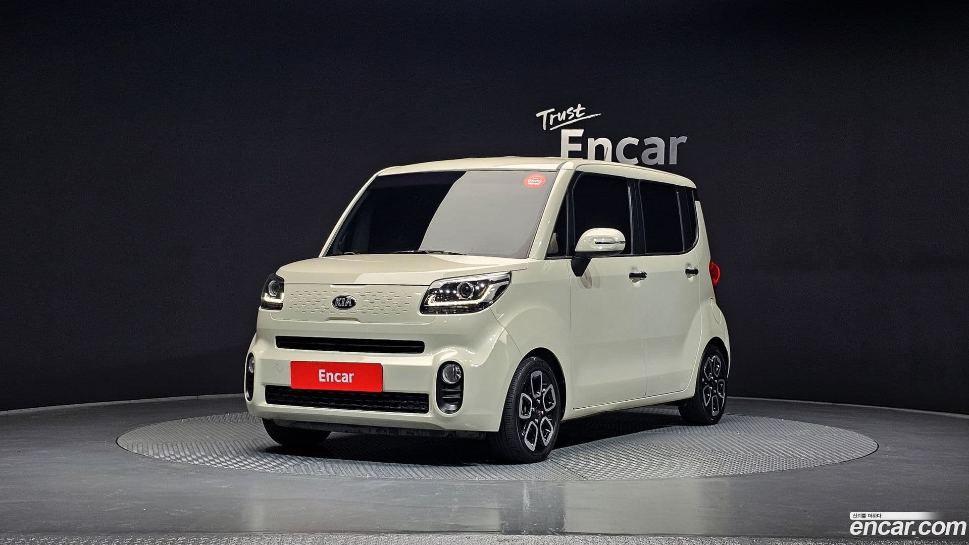 Main__Slider__Photo:RAY Kia 2018.3-0