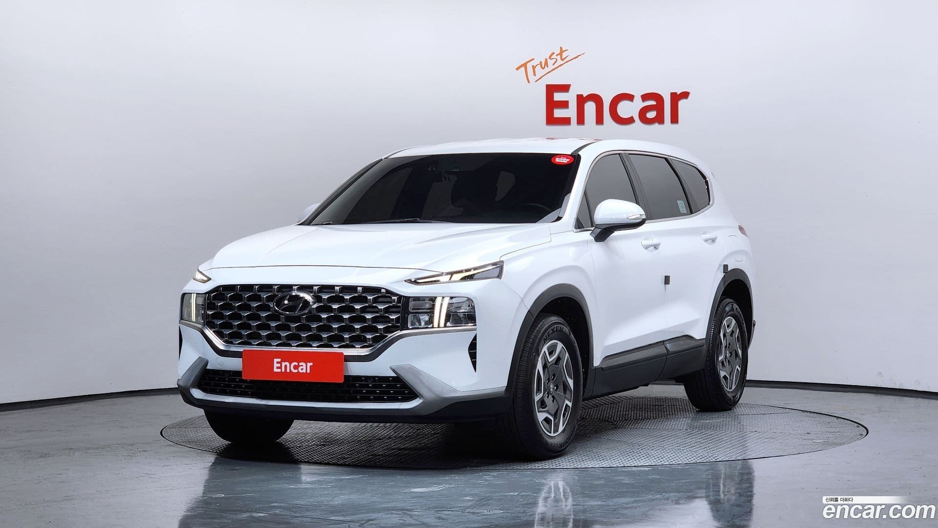 Main__Slider__Photo:Santafe Hyundai 2022.9-0