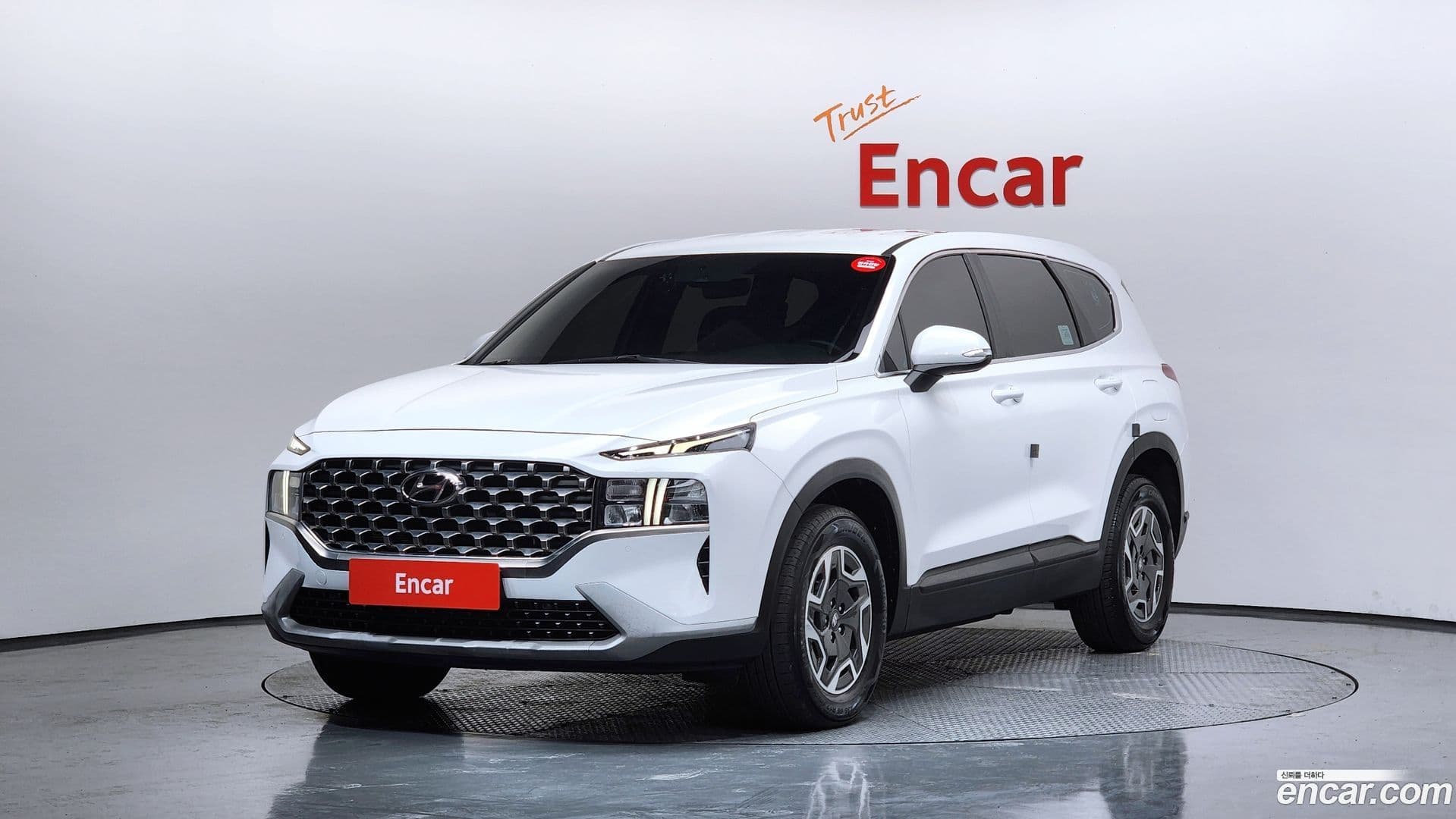 Main__Slider__Photo:Santafe Hyundai 2022.9-0