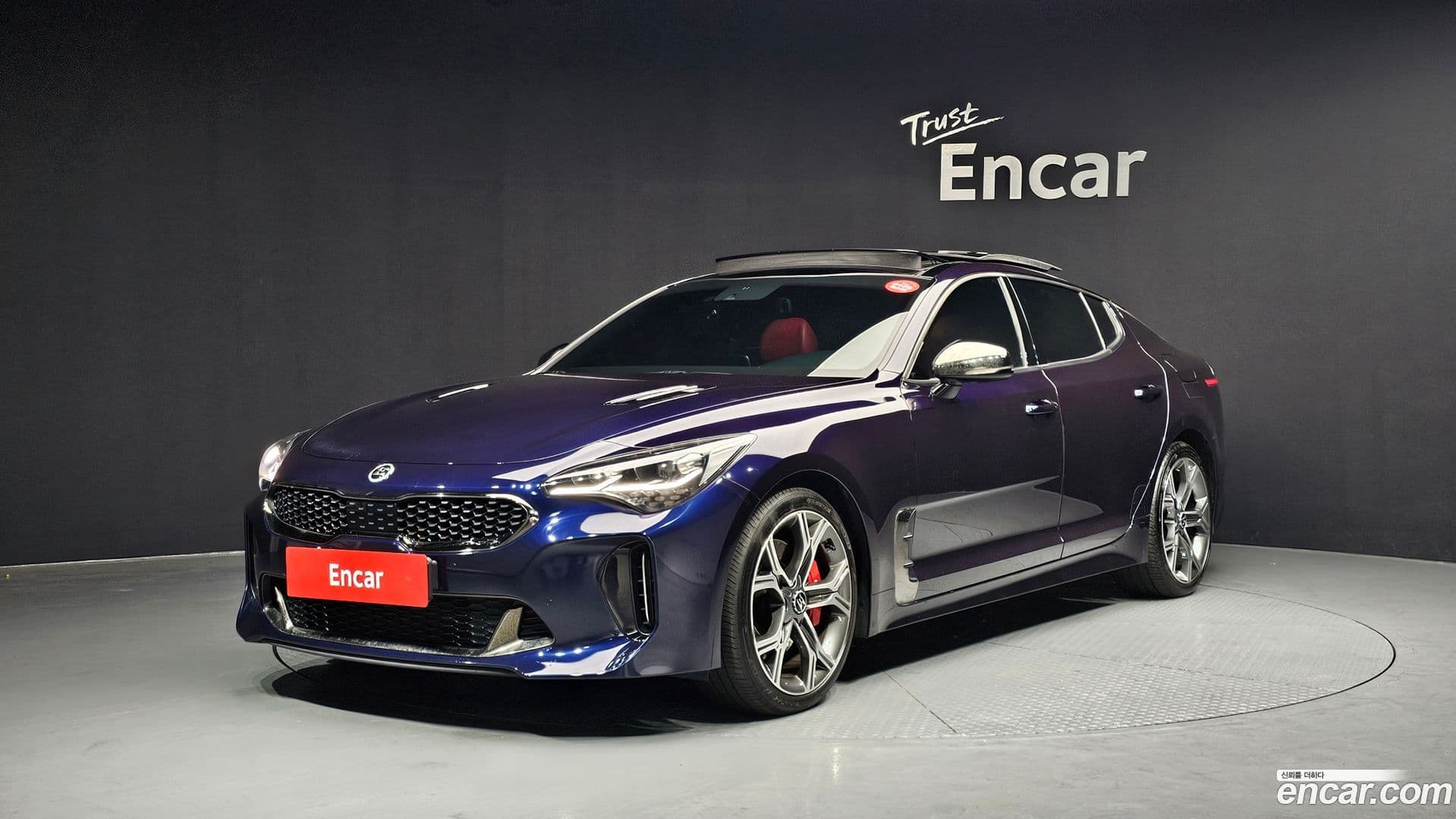 Main__Slider__Photo:Stinger Kia 2020.0-0