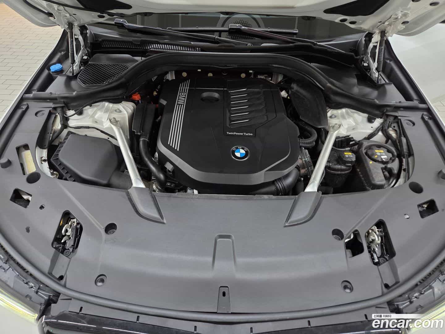 Gran Turismo BMW 2020.9-OPTION-024