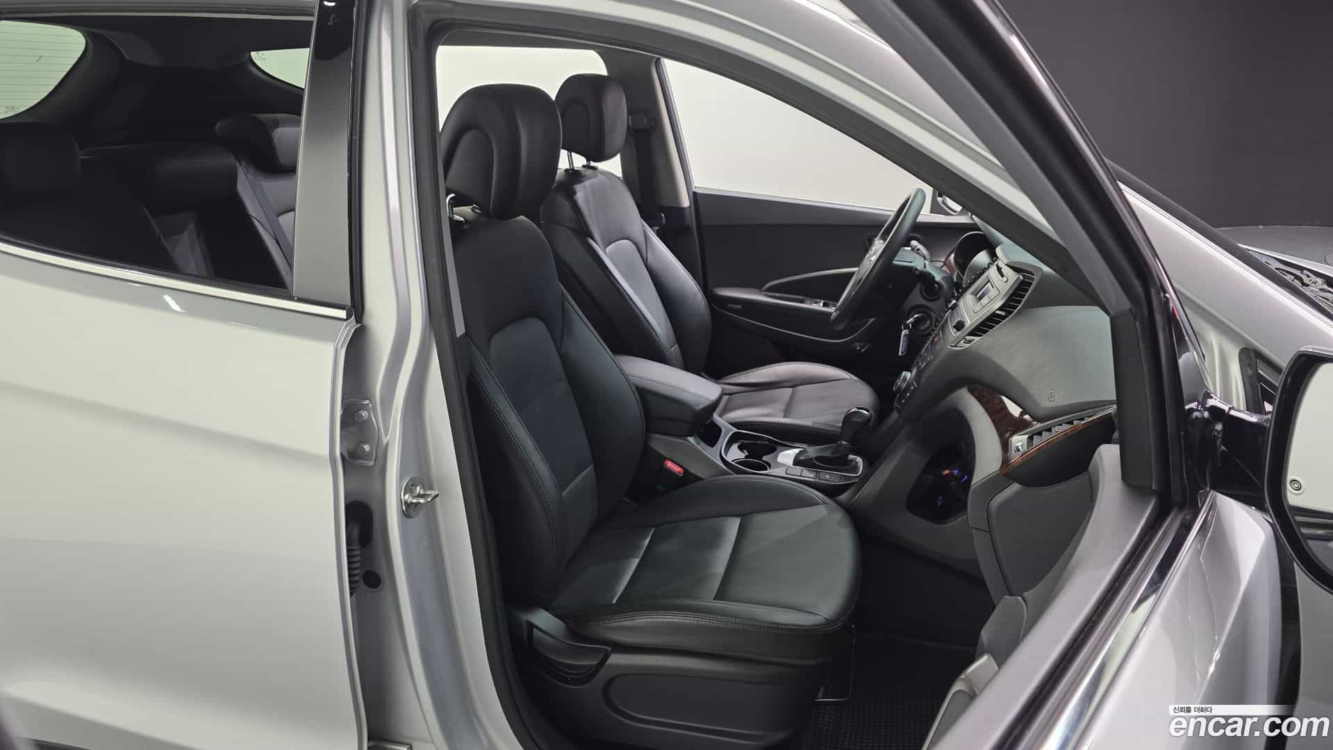 Santafe Hyundai 2017.8-OPTION-016