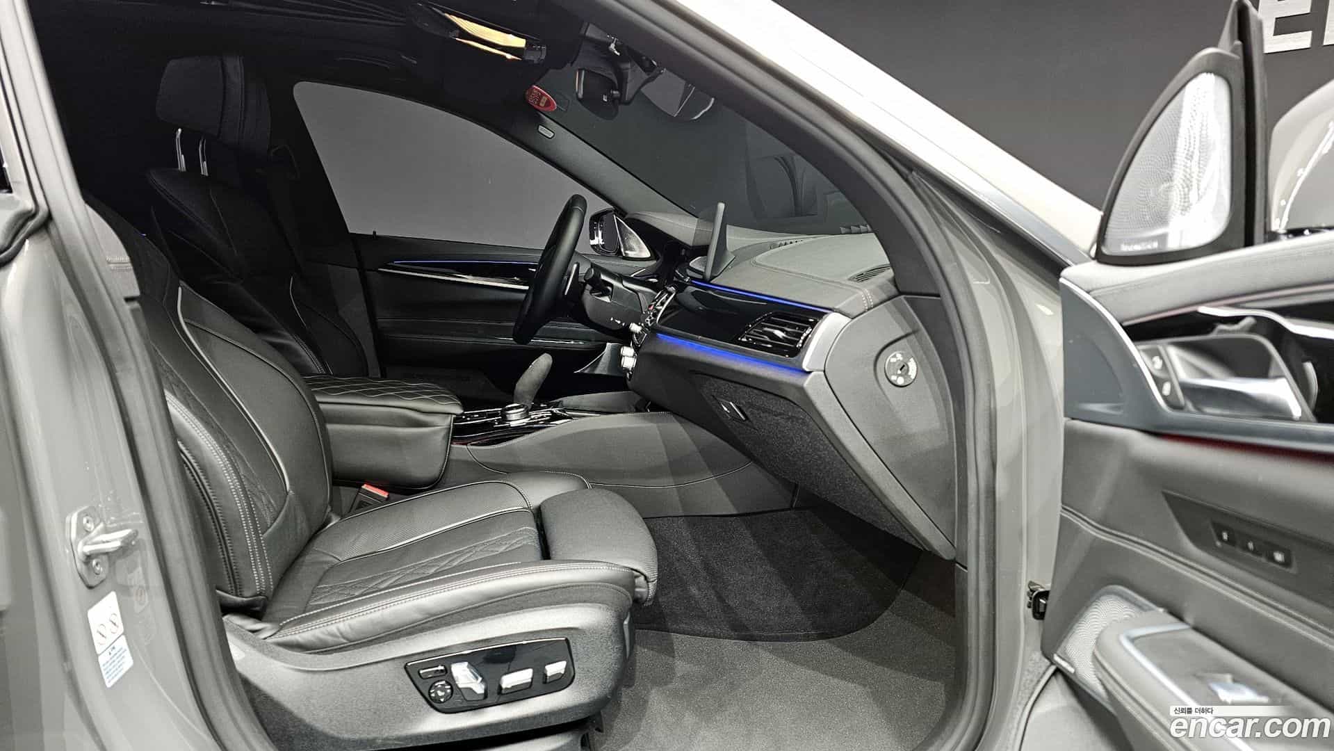 Gran Turismo BMW 2022.4-INNER-010