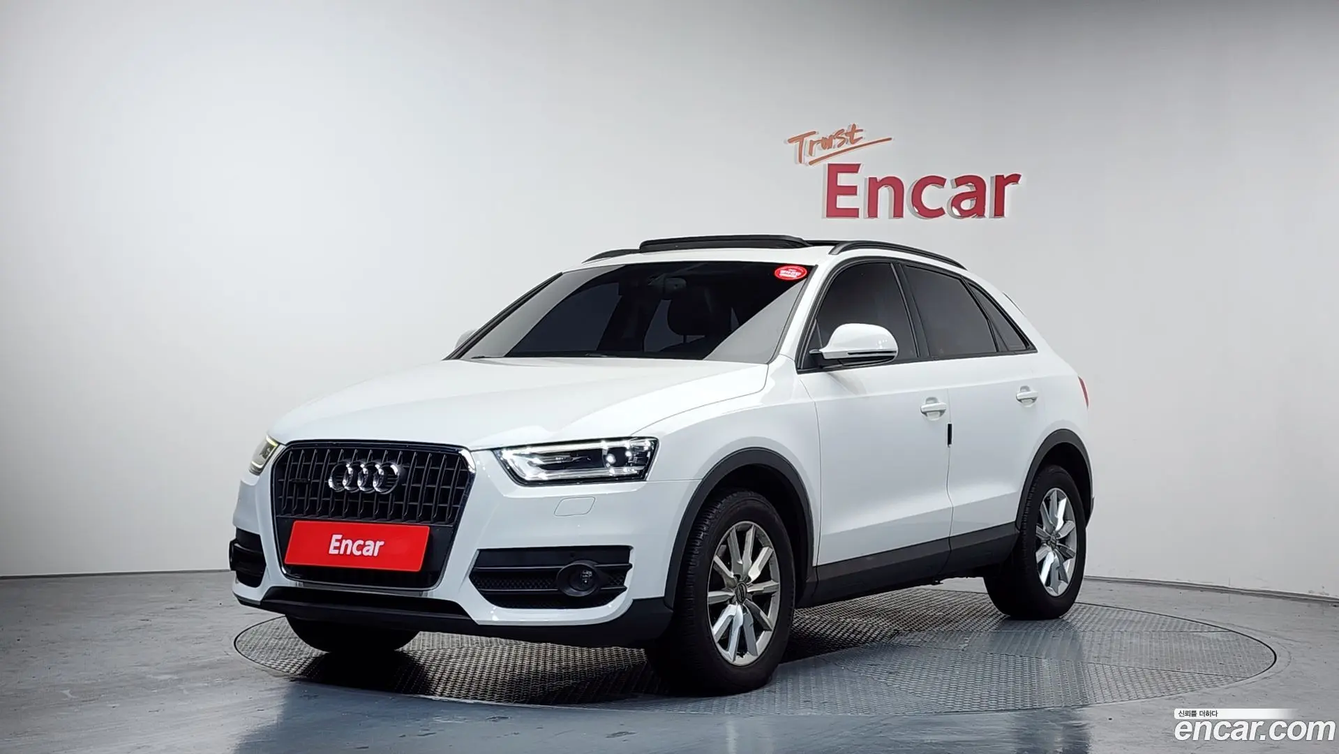 Main__Slider__Photo:Q3 Audi 2014.8-0