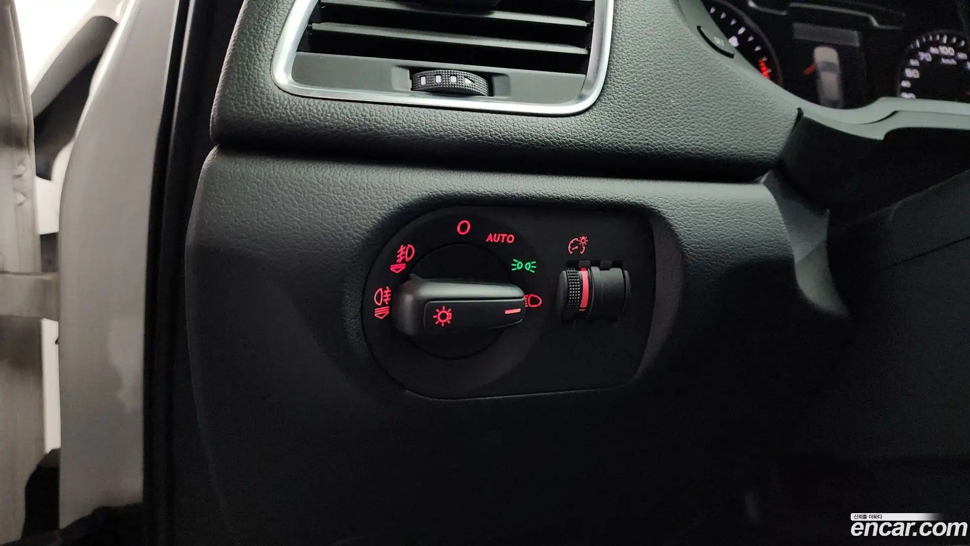 Q3 Audi 2014.8-OPTION-018