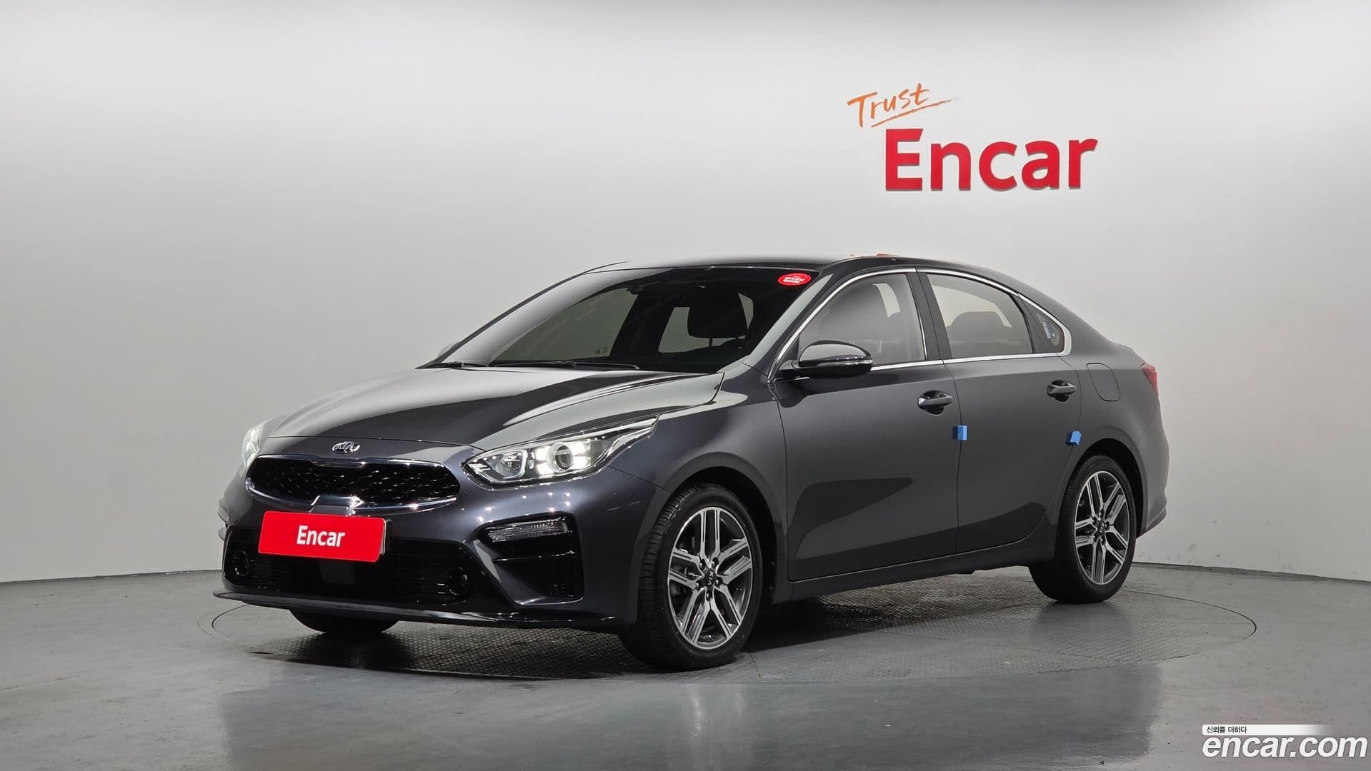 Main__Slider__Photo:K3 Kia 2021.1-0