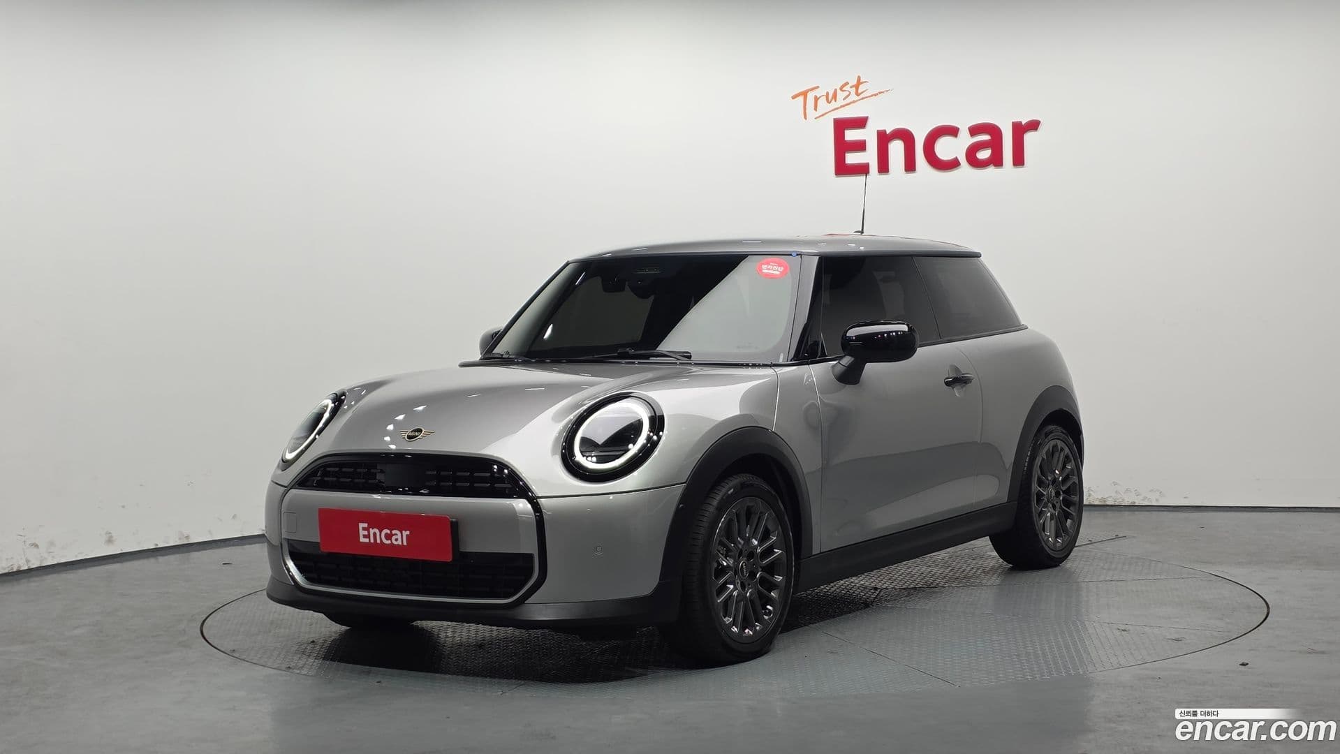 Main__Slider__Photo:Cooper Mini 2024.10-0