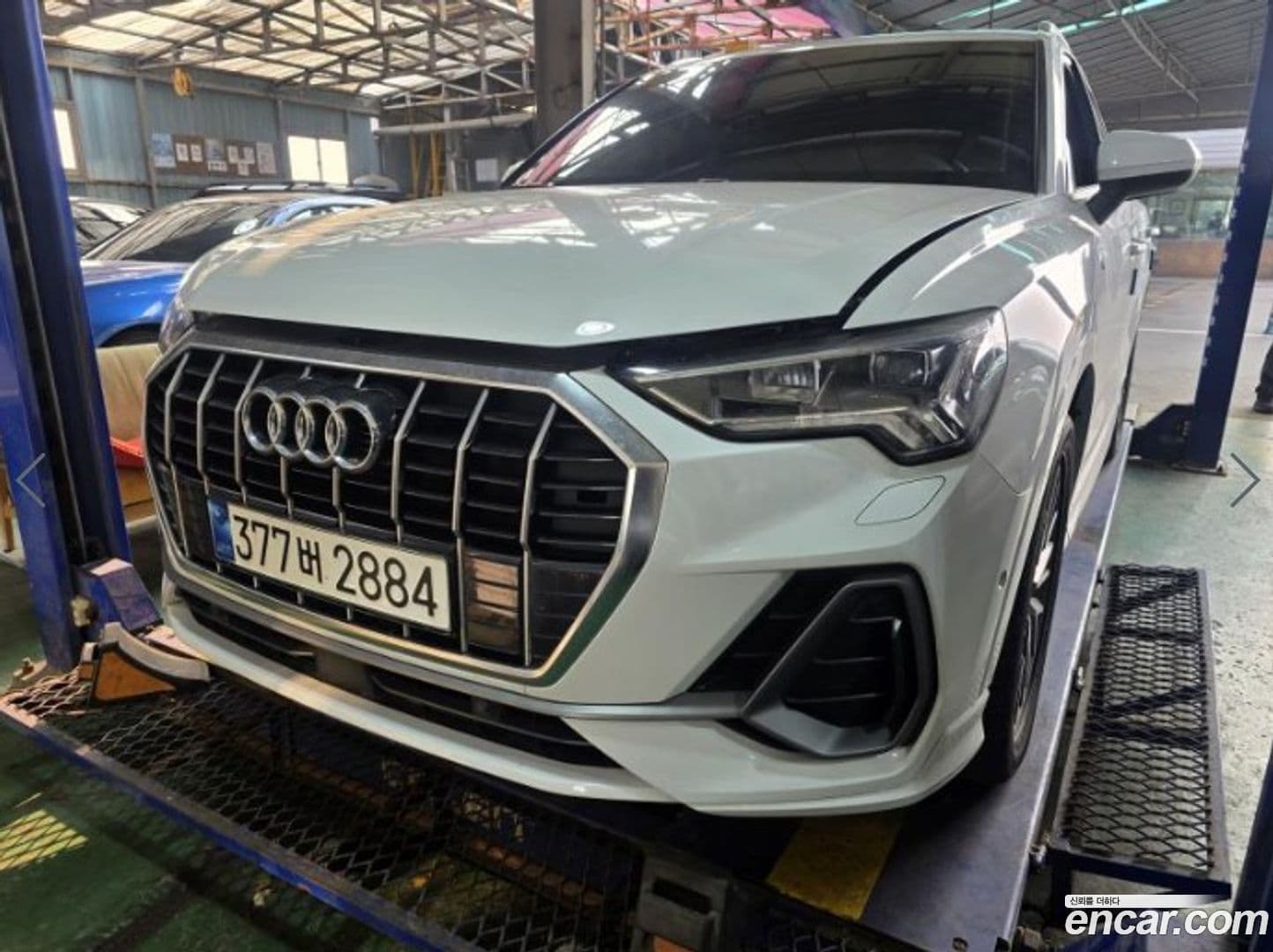 Main__Slider__Photo:Q3 Audi 2023.9-0