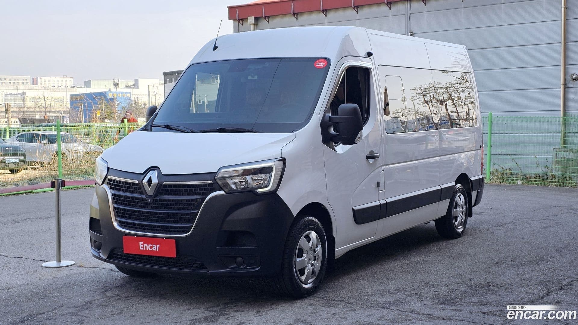 Main__Slider__Photo:Master Renault Korea 2021.7-0