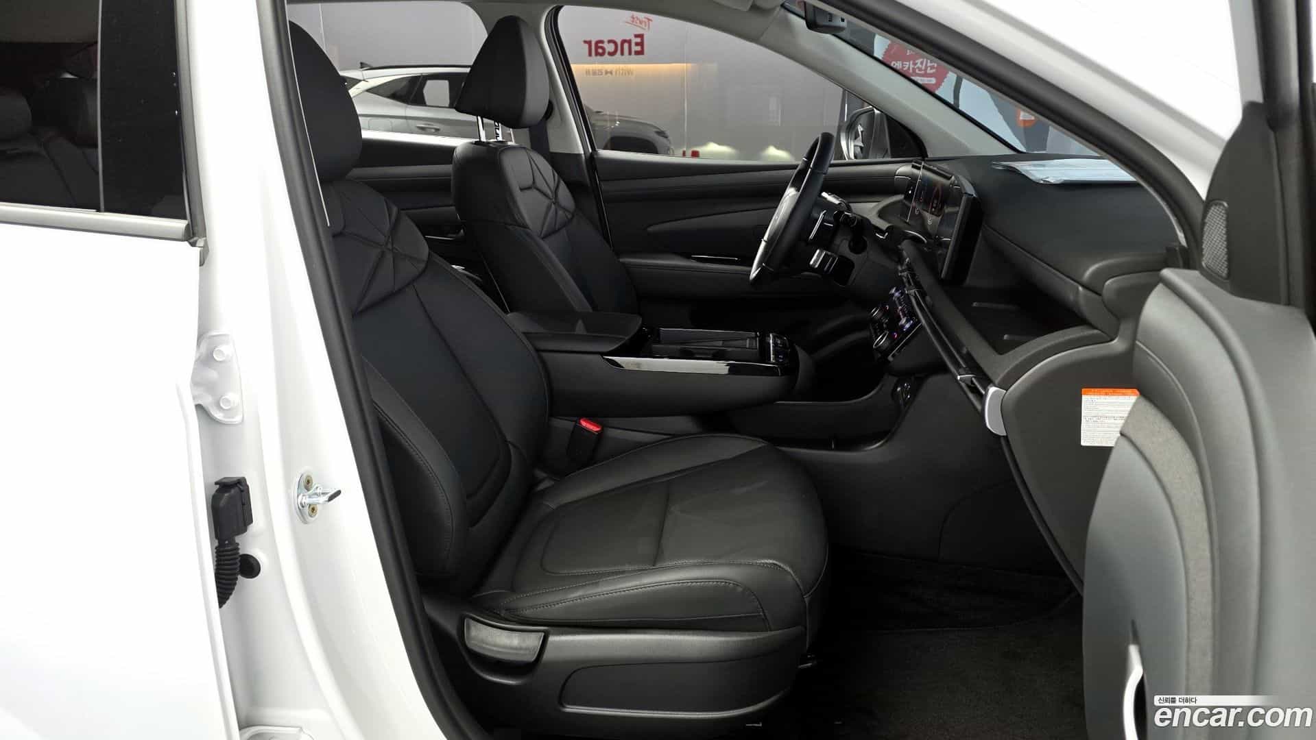 Tucson Hyundai 2025.7-OPTION-015