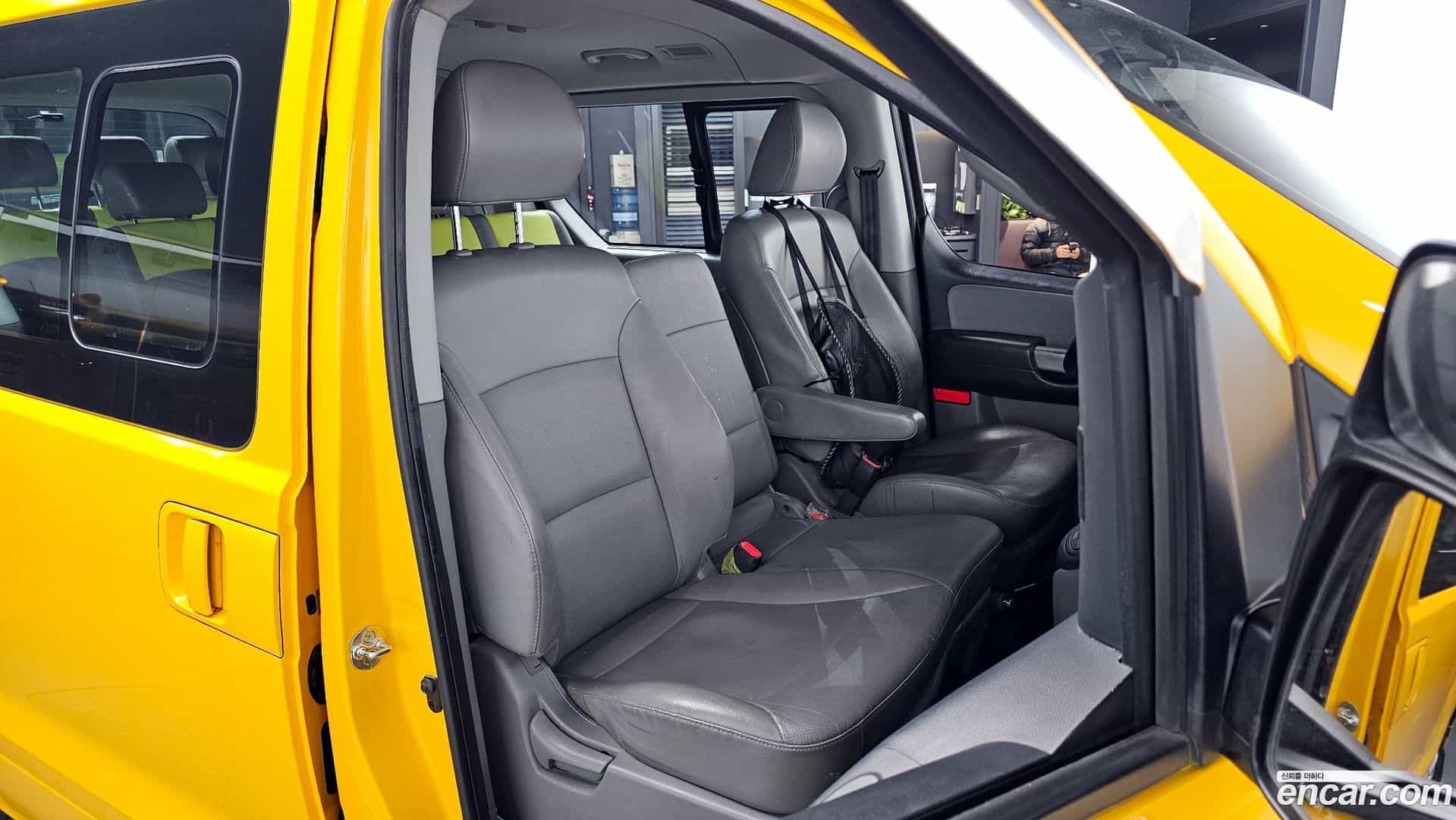 Starex Hyundai 2019.3-INNER-010