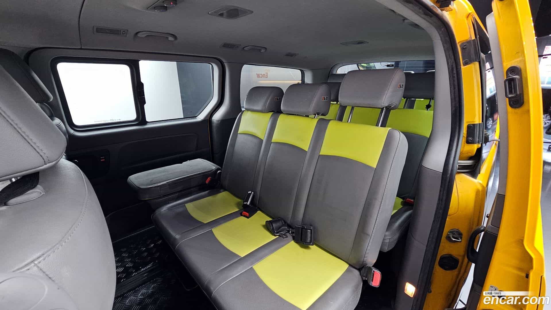Starex Hyundai 2019.3-OPTION-016
