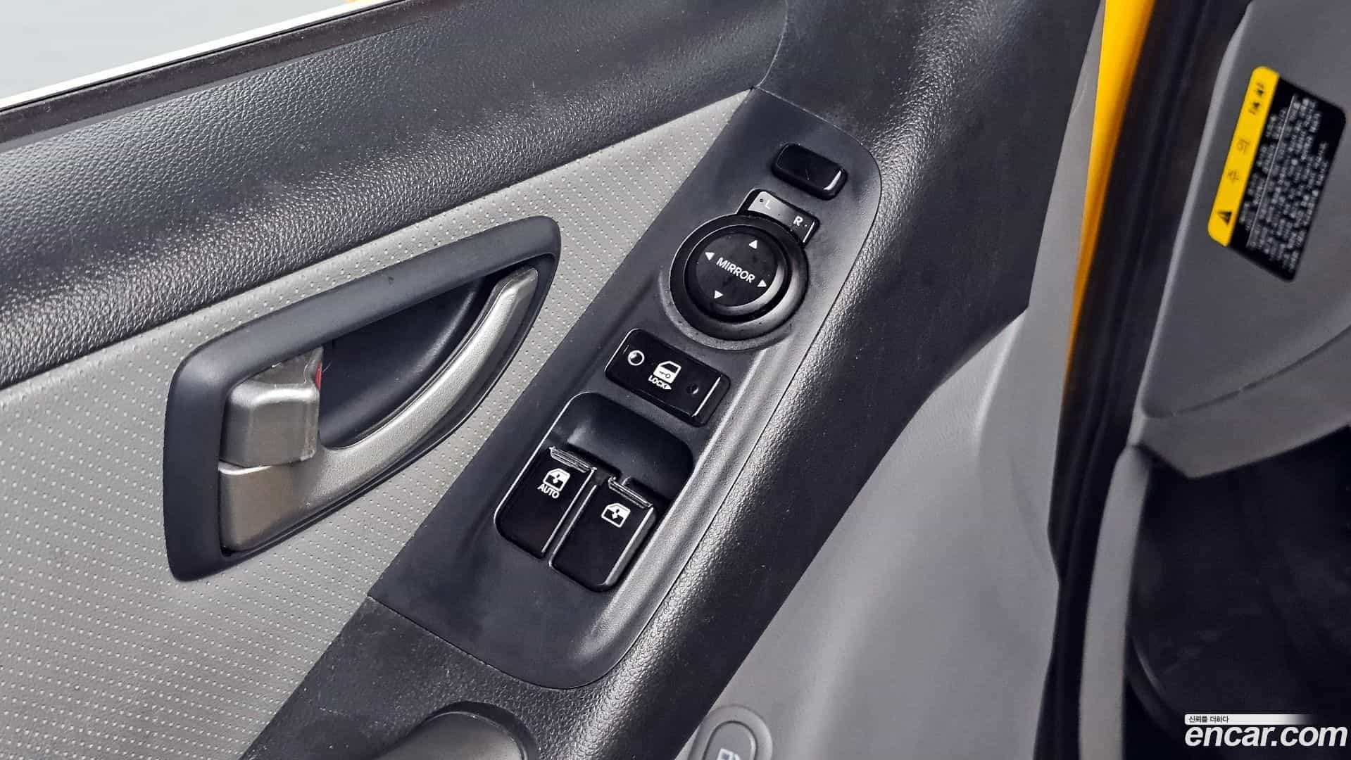 Starex Hyundai 2019.3-OPTION-021