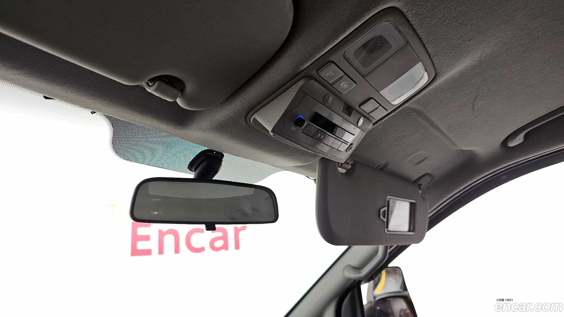 Starex Hyundai 2019.3-OPTION-023