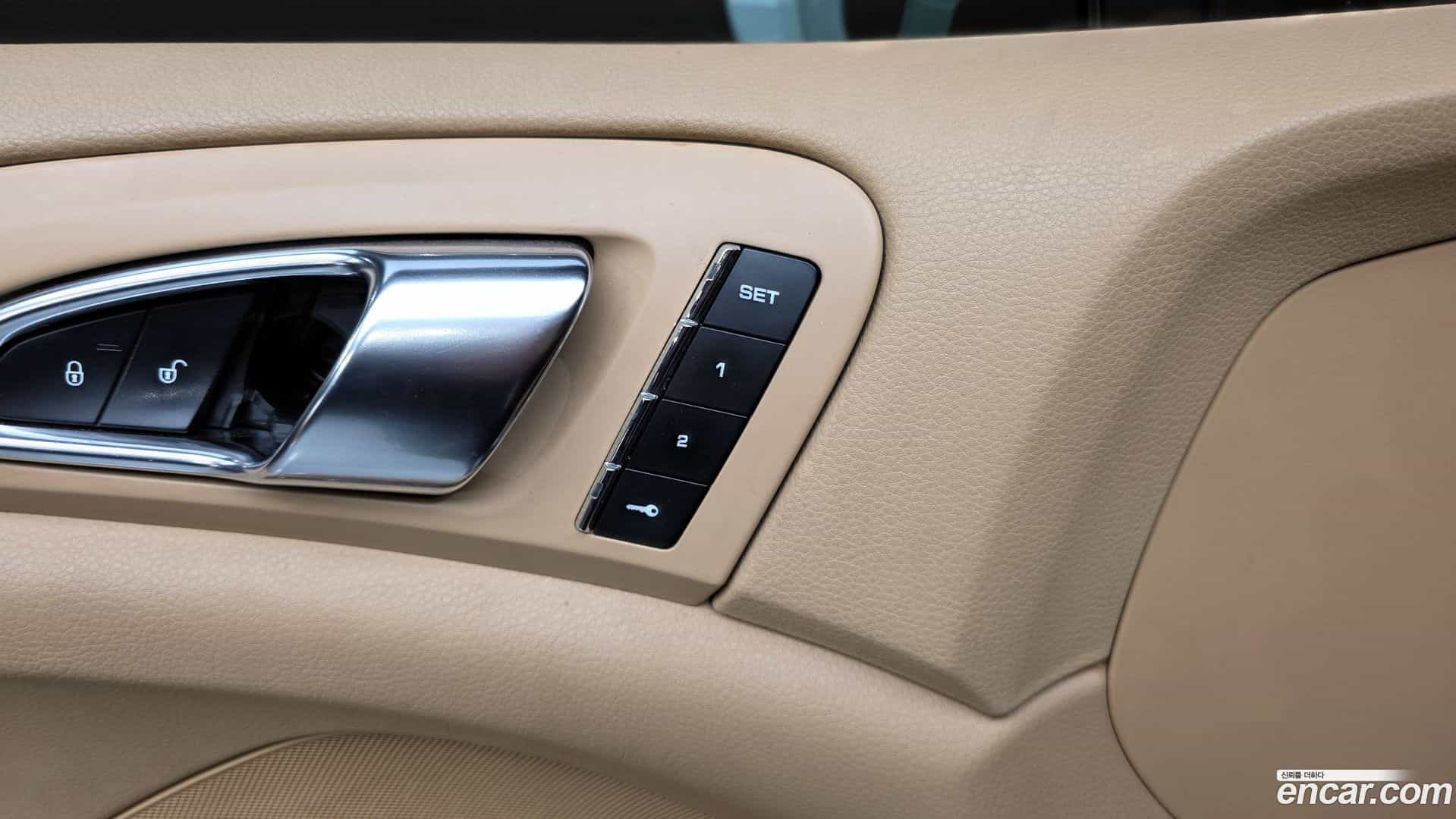 Cayenne Porsche 2015.4-OPTION-022
