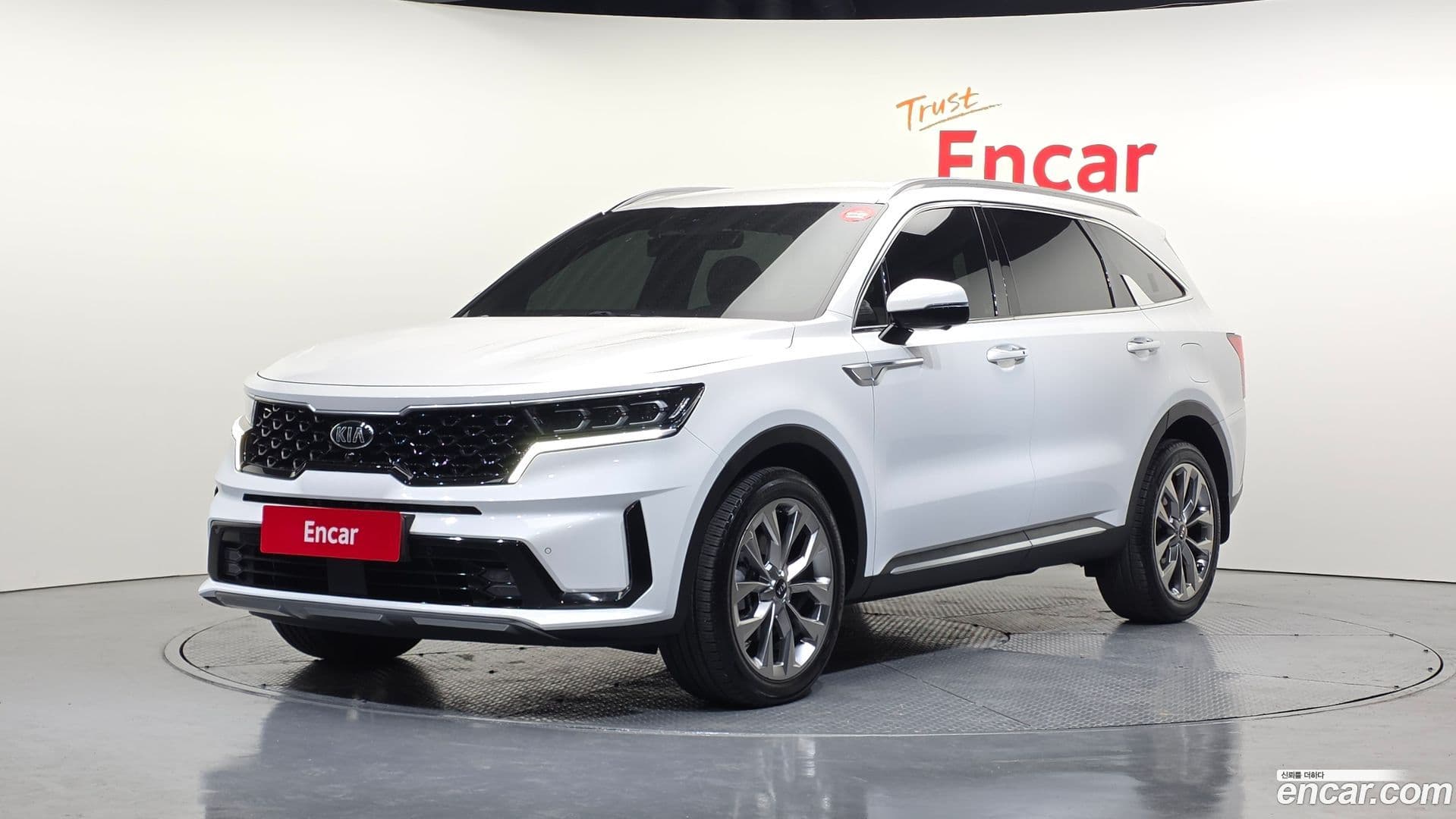 Main__Slider__Photo:Sorento Kia 2020.7-0
