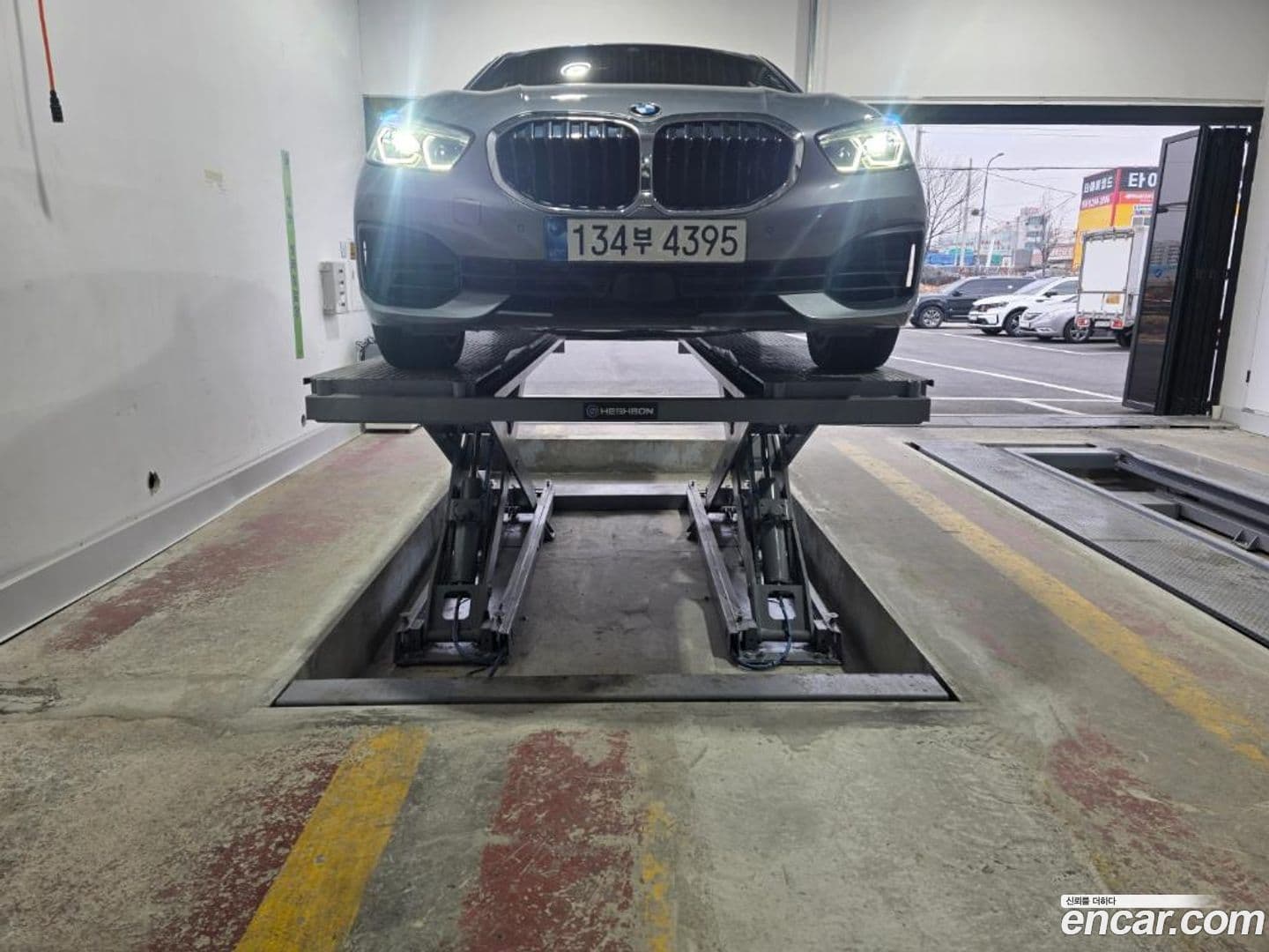 Main__Slider__Photo:1-Series BMW 2022.1-0