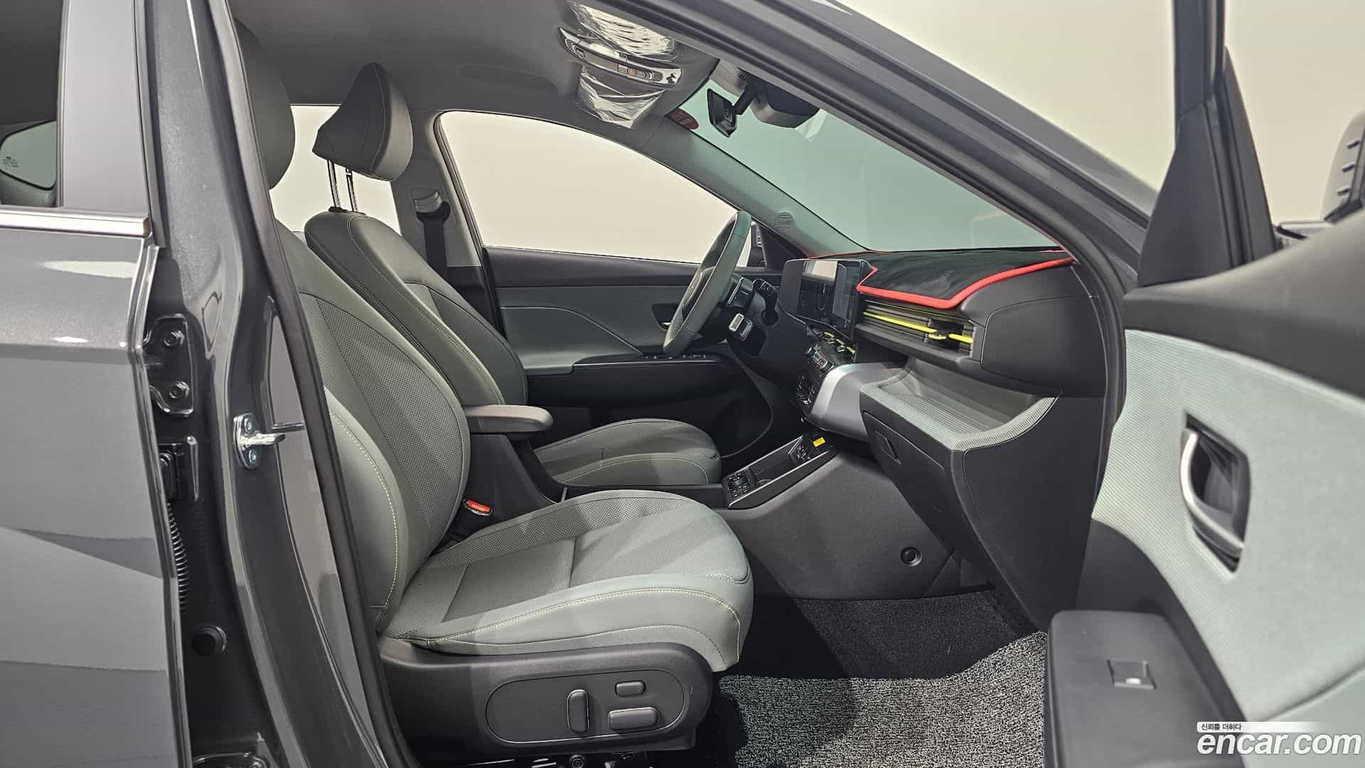 Kona Hyundai 2025.10-INNER-010