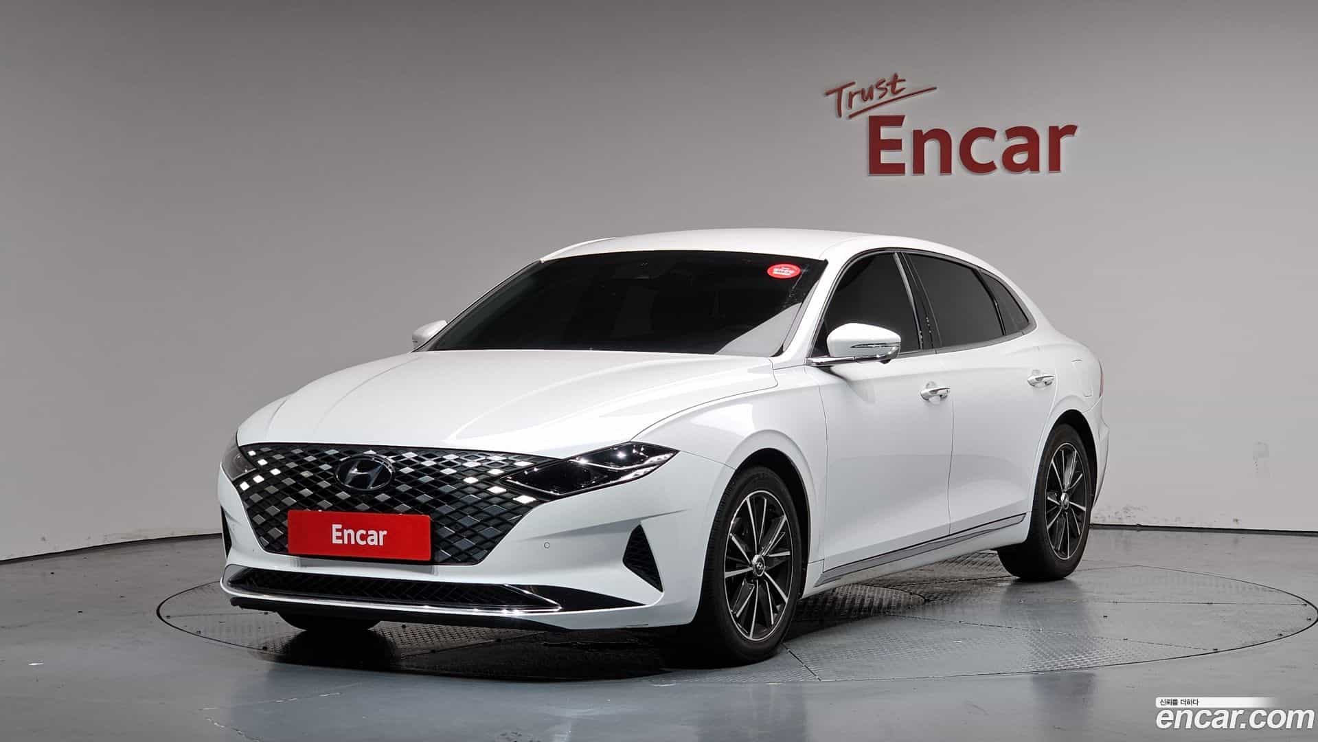 Grandeur Hyundai 2021.5-OUTER-001