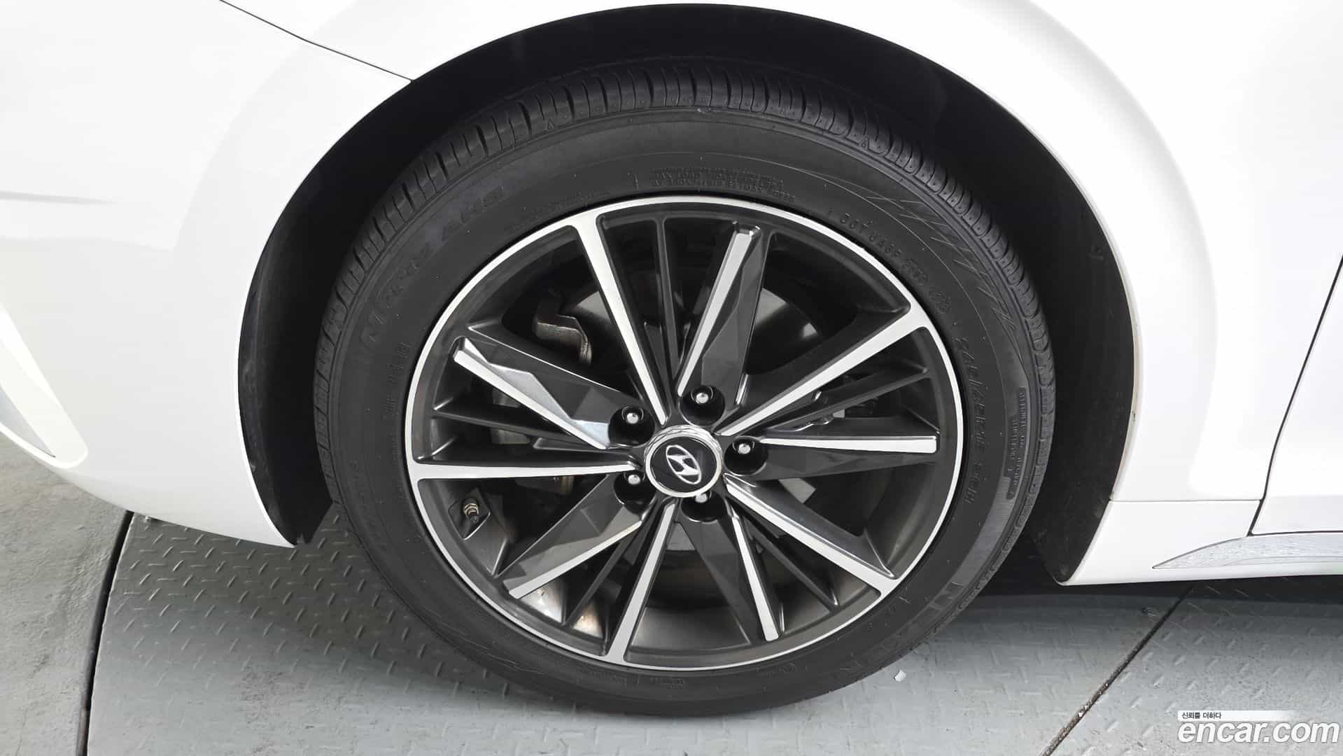 Grandeur Hyundai 2021.5-OUTER-005