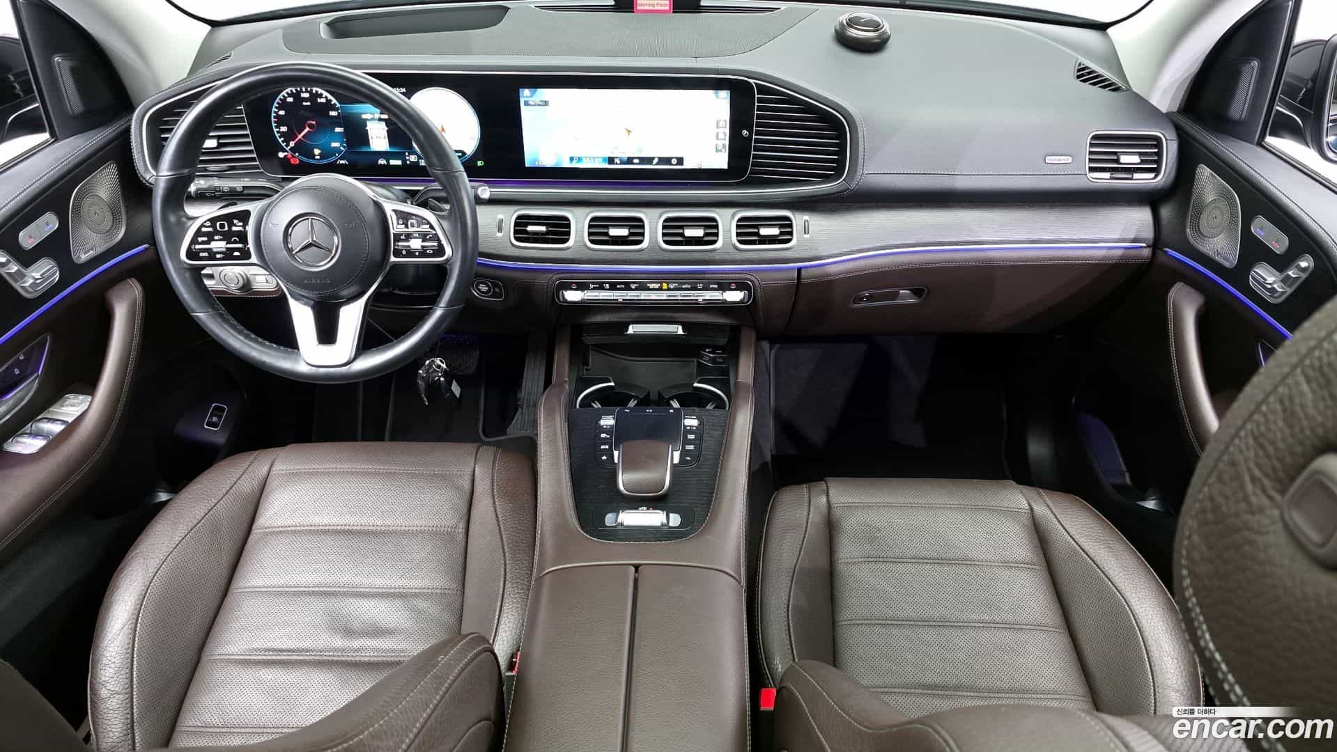 GLE-Class Mercedes-Benz 2022.8-INNER-007