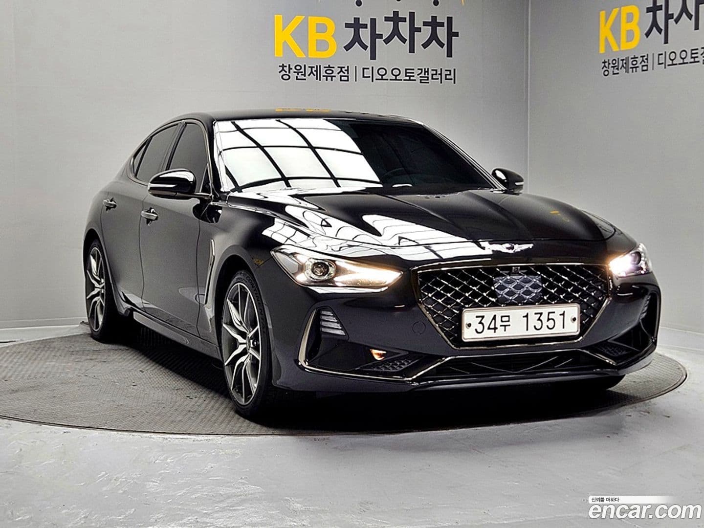 Main__Slider__Photo:G70 Genesis 2018.2-3