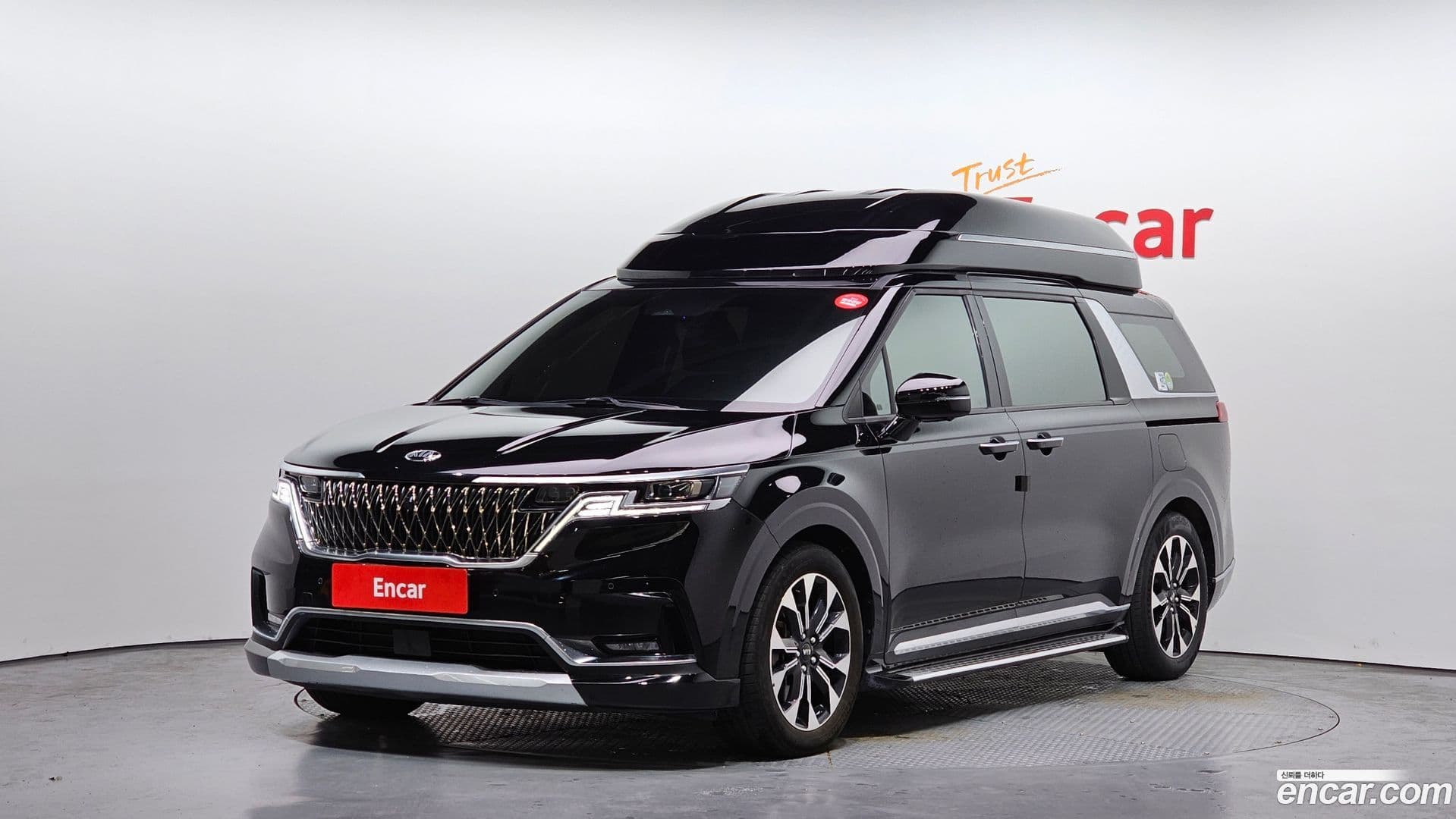 Main__Slider__Photo:Canival Kia 2021.5-0