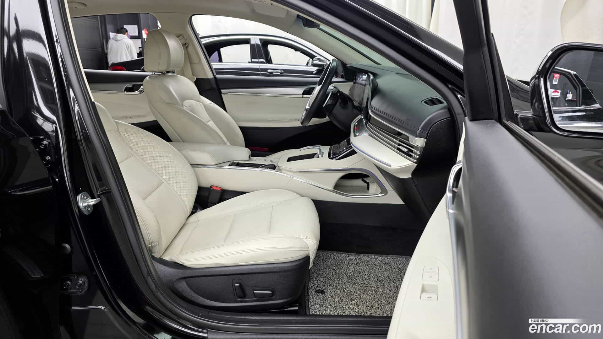 Grandeur Hyundai 2021.11-OPTION-015