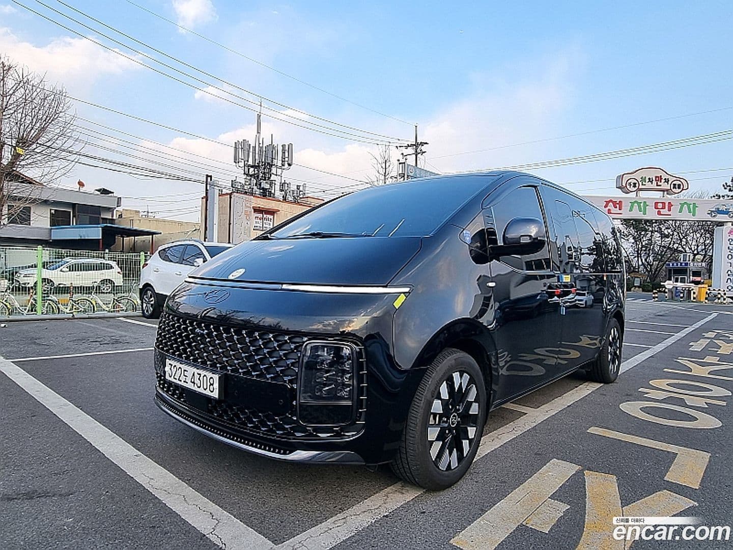 Main__Slider__Photo:Staria Hyundai 2025.1-0
