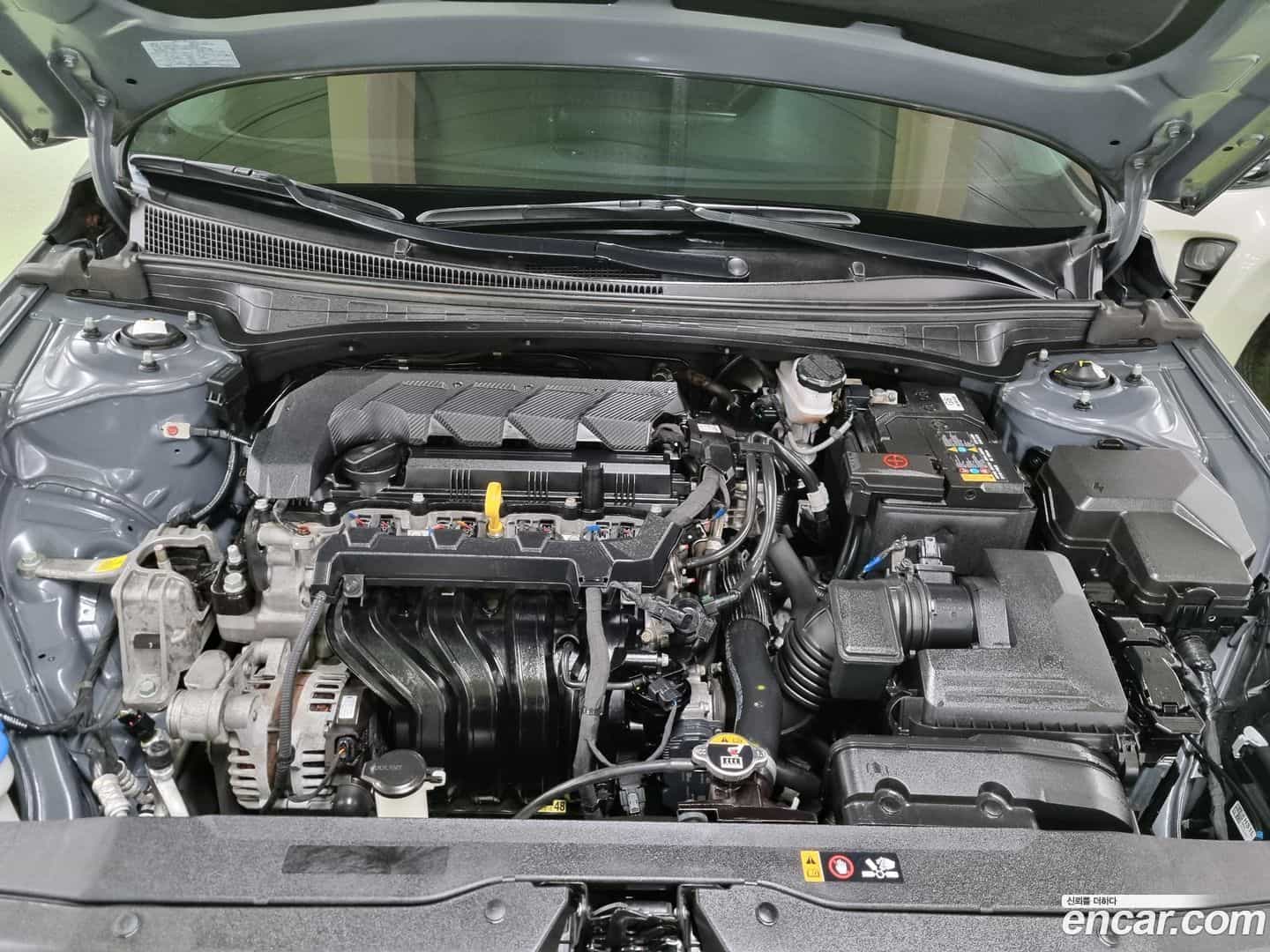 AVANTE Hyundai 2022.0-INNER-006