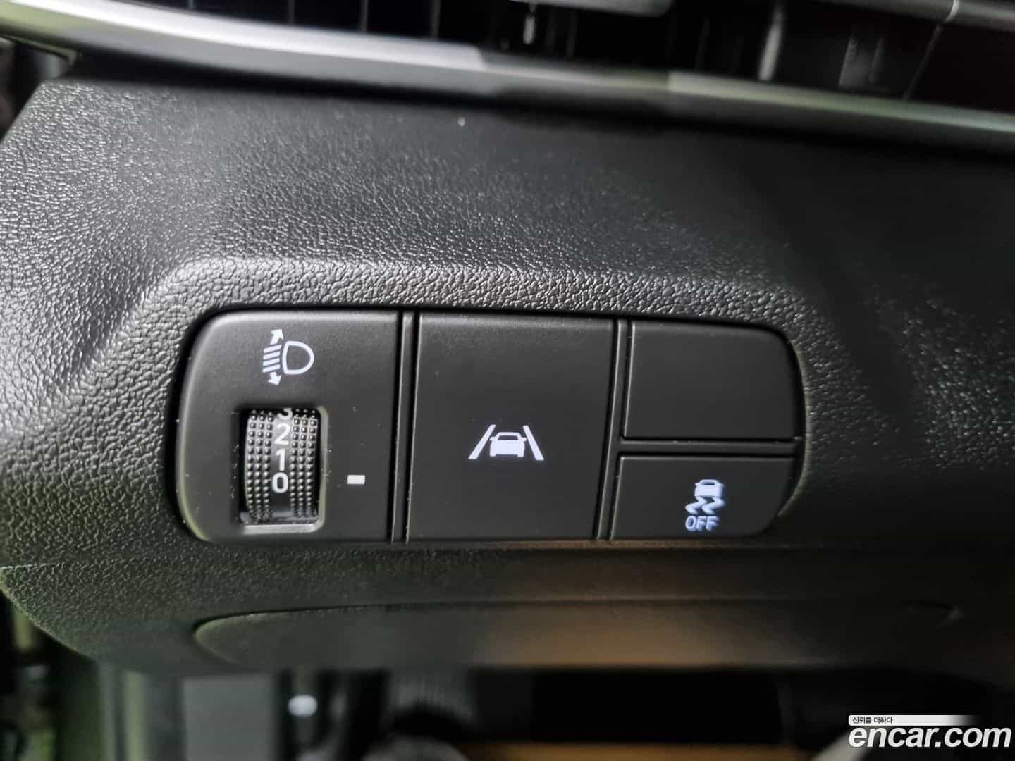 AVANTE Hyundai 2022.0-OPTION-018