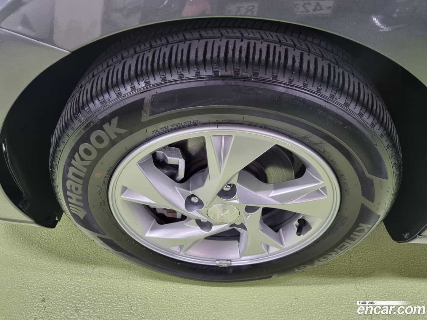 AVANTE Hyundai 2022.0-OPTION-024