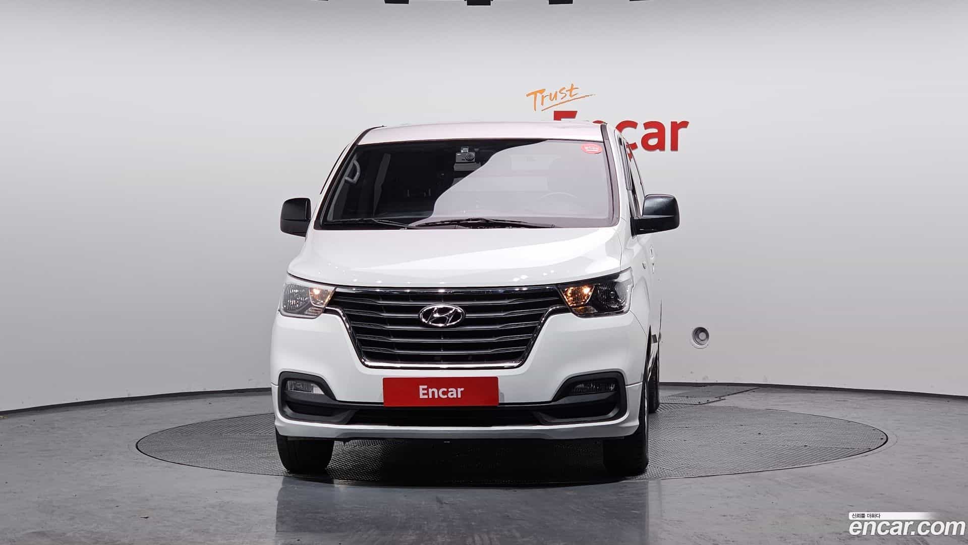 Starex Hyundai 2019.2-OUTER-003