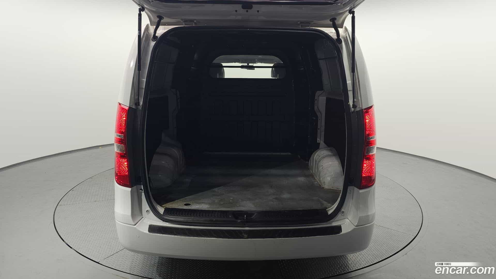 Starex Hyundai 2019.2-OPTION-024