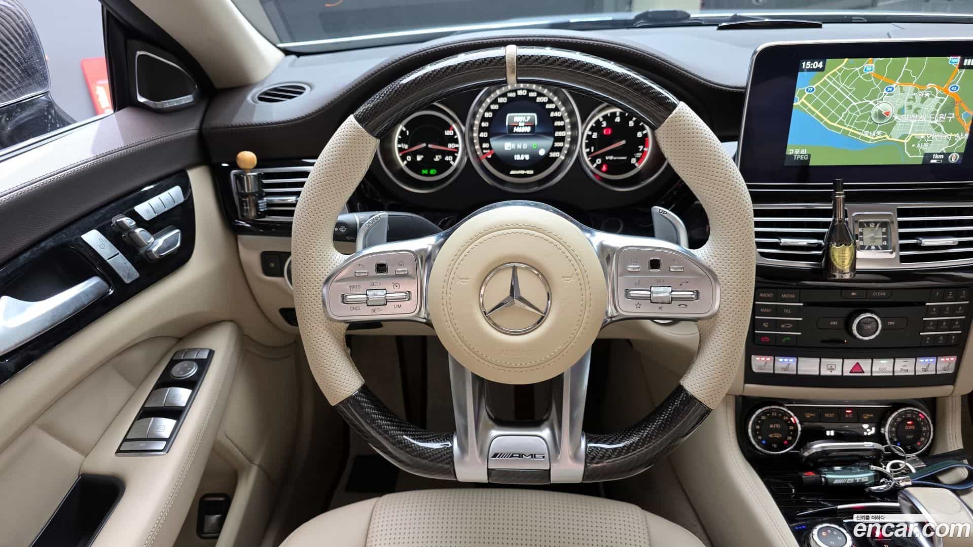 CLS-Class Mercedes-Benz 2015.4-OPTION-017