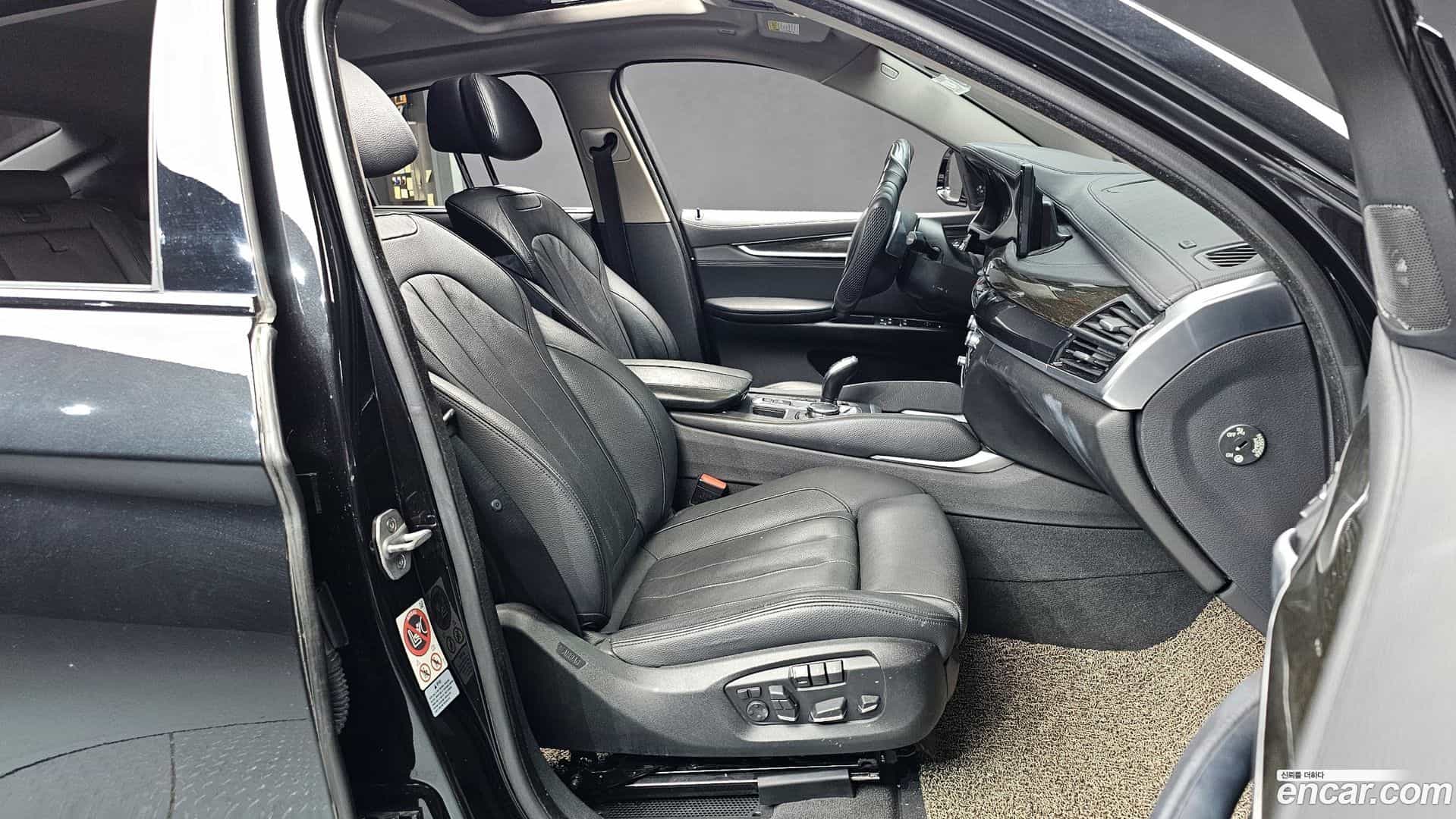X6 BMW 2015.5-INNER-010