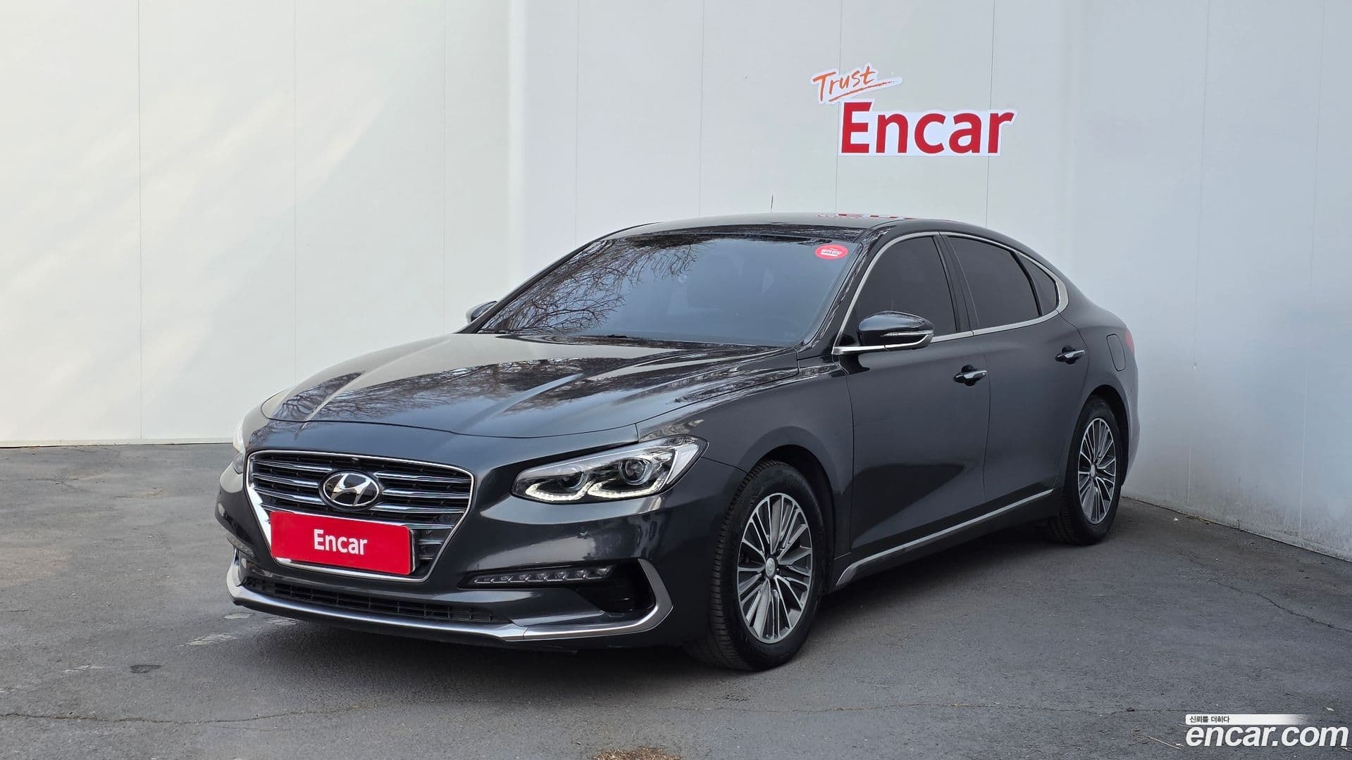 Main__Slider__Photo:Grandeur Hyundai 2018.5-0