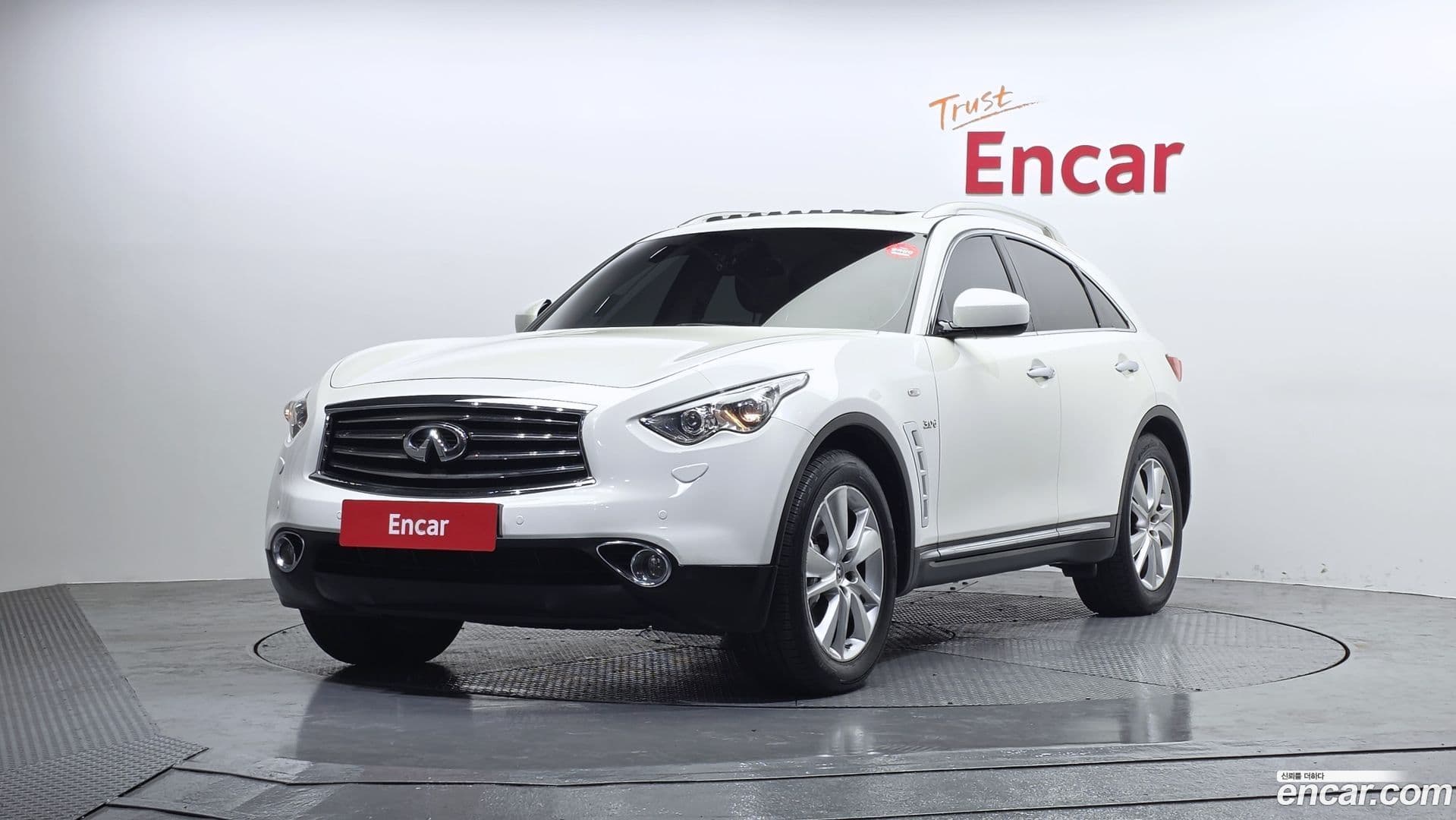 Main__Slider__Photo:QX70 Infiniti 2014.1-0