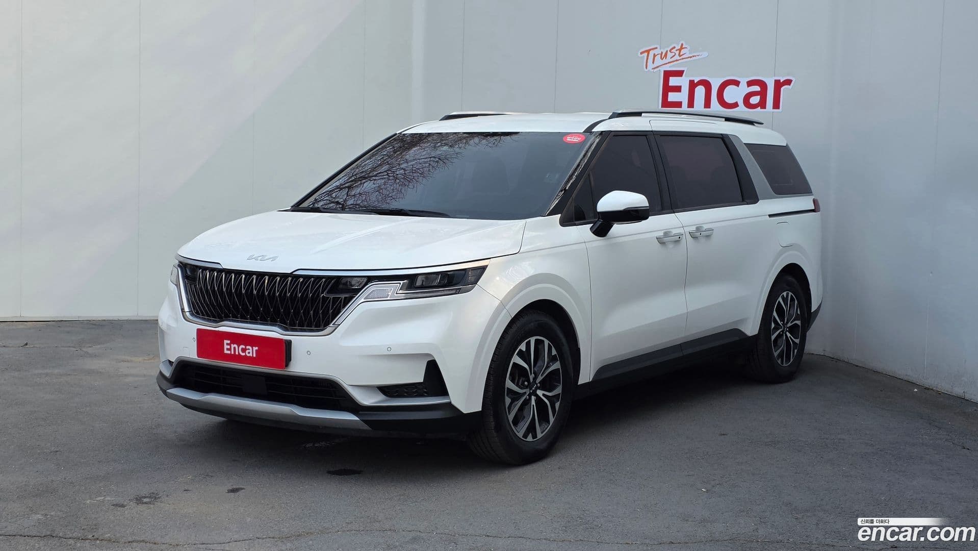 Main__Slider__Photo:Canival Kia 2021.11-0