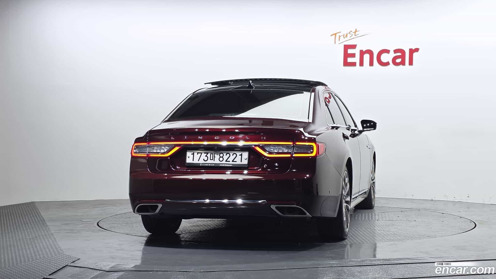 Continental Lincoln 2020.8-OUTER-004