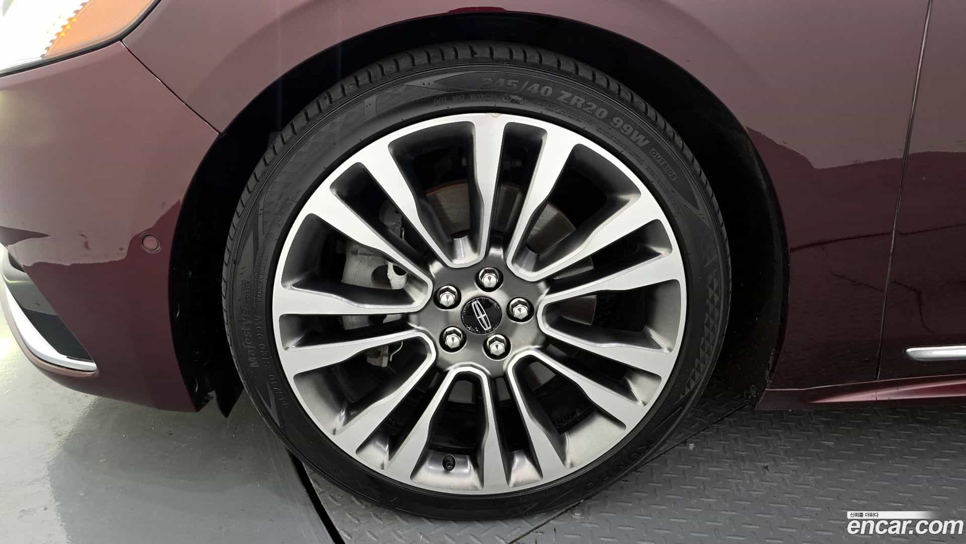 Continental Lincoln 2020.8-OUTER-005