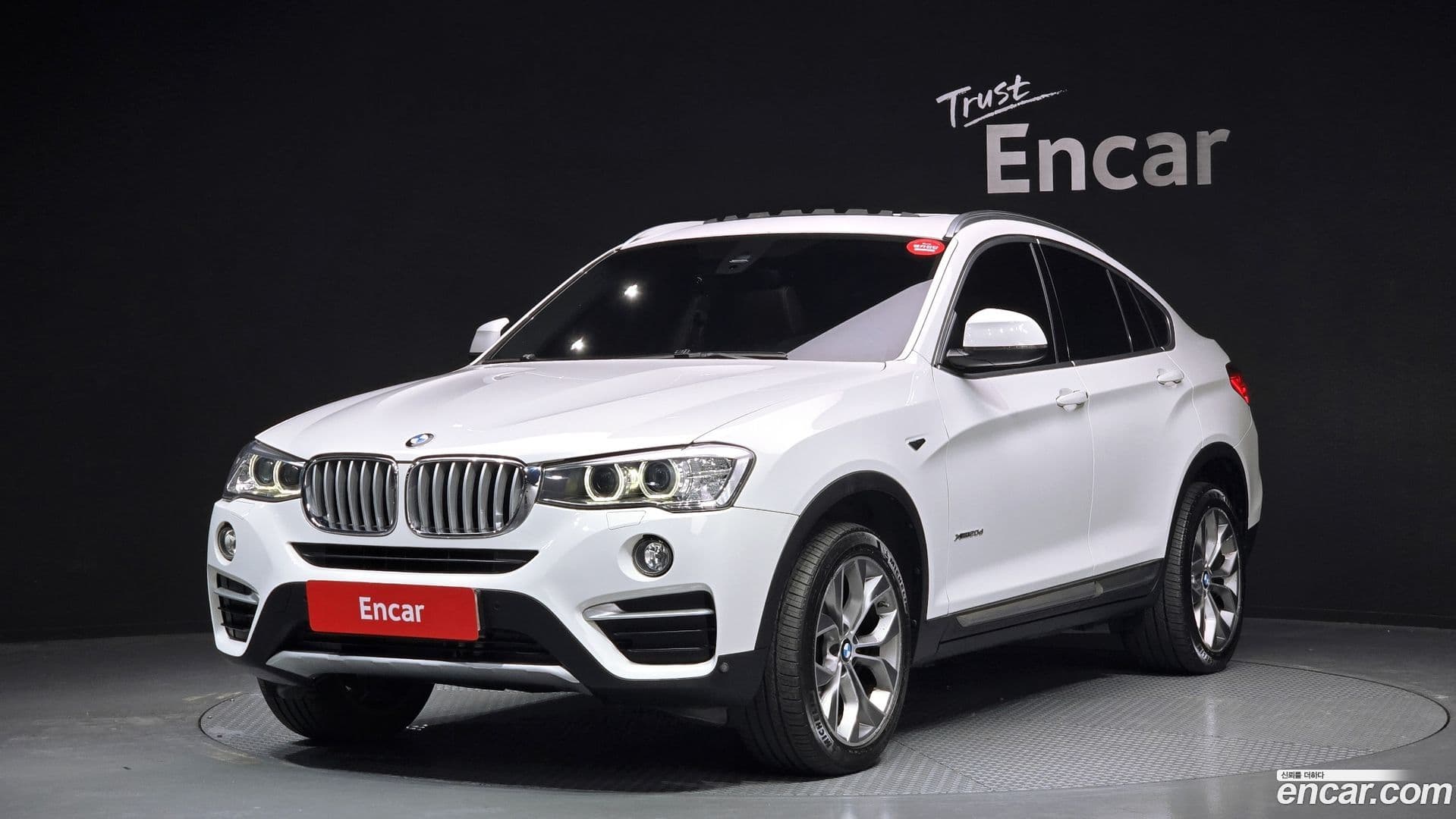 Main__Slider__Photo:X4 BMW 2017.1-0