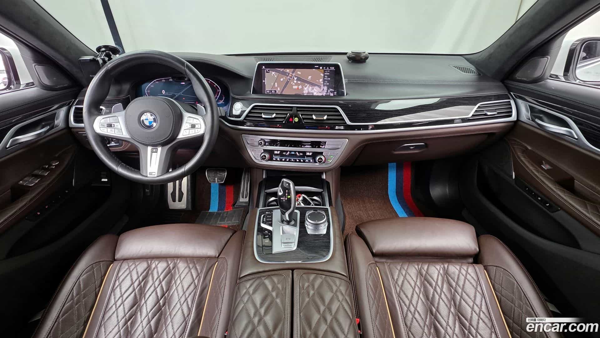 7-Series BMW 2021.1-INNER-007
