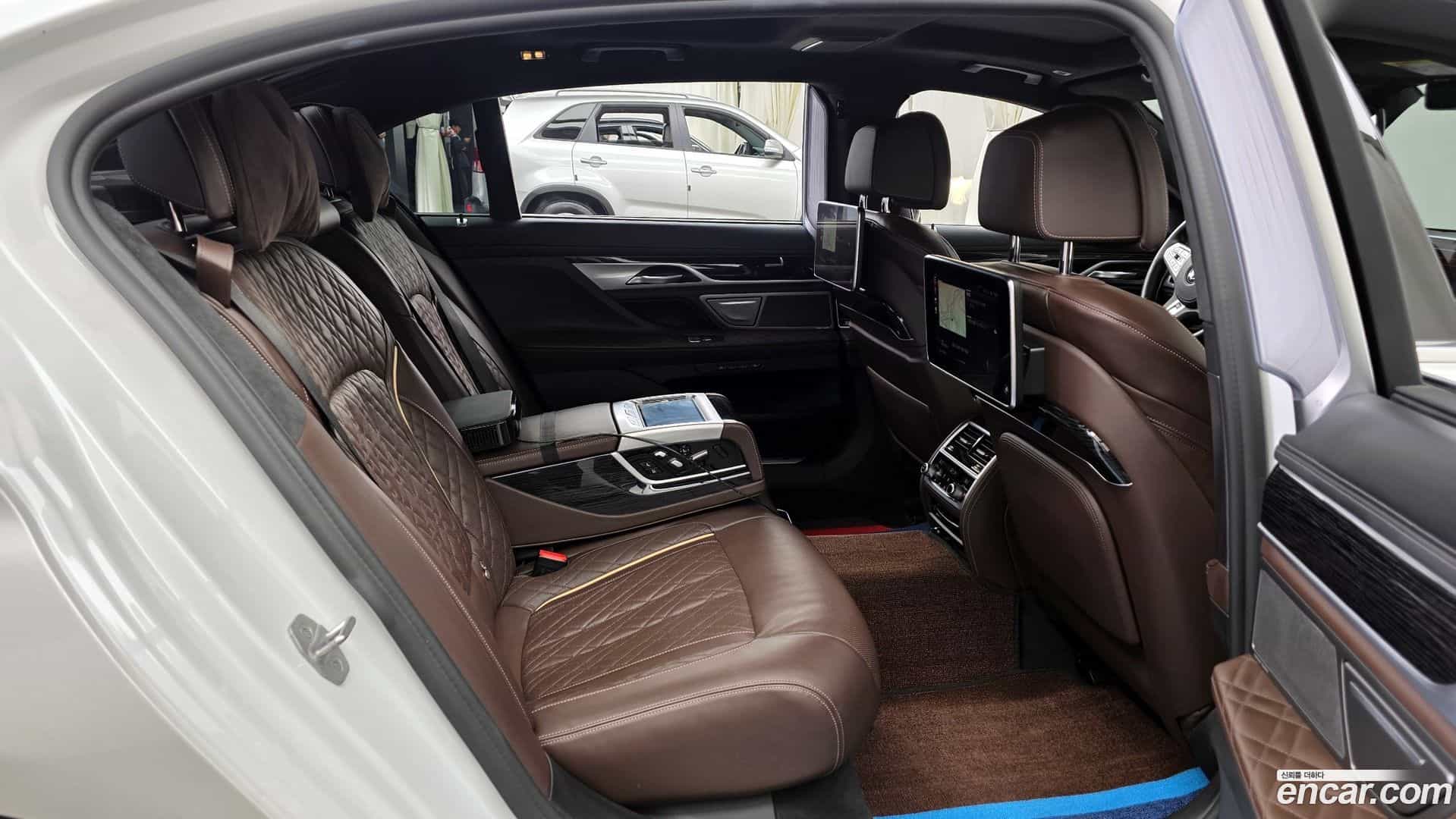 7-Series BMW 2021.1-OPTION-016