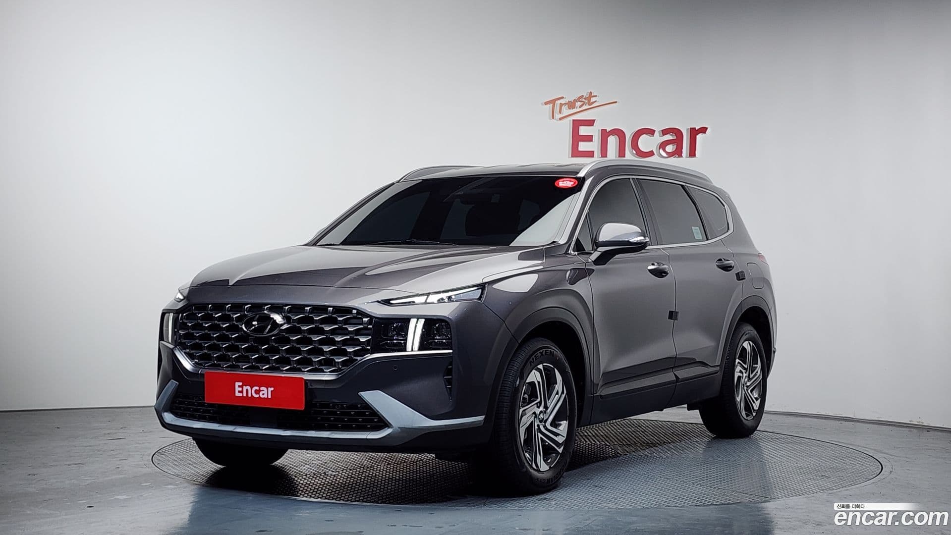 Main__Slider__Photo:Santafe Hyundai 2022.6-0