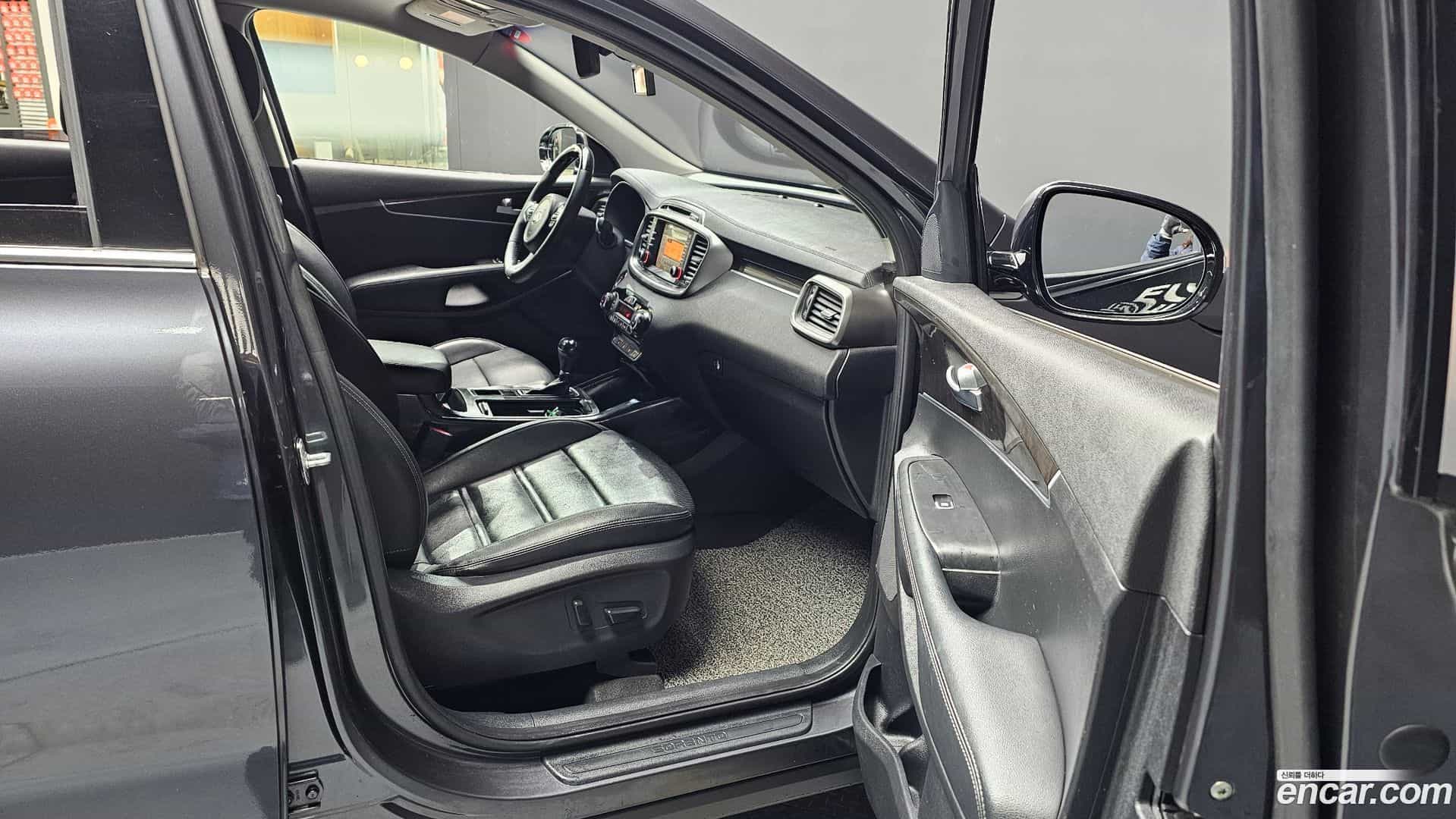 Sorento Kia 2015.10-INNER-010