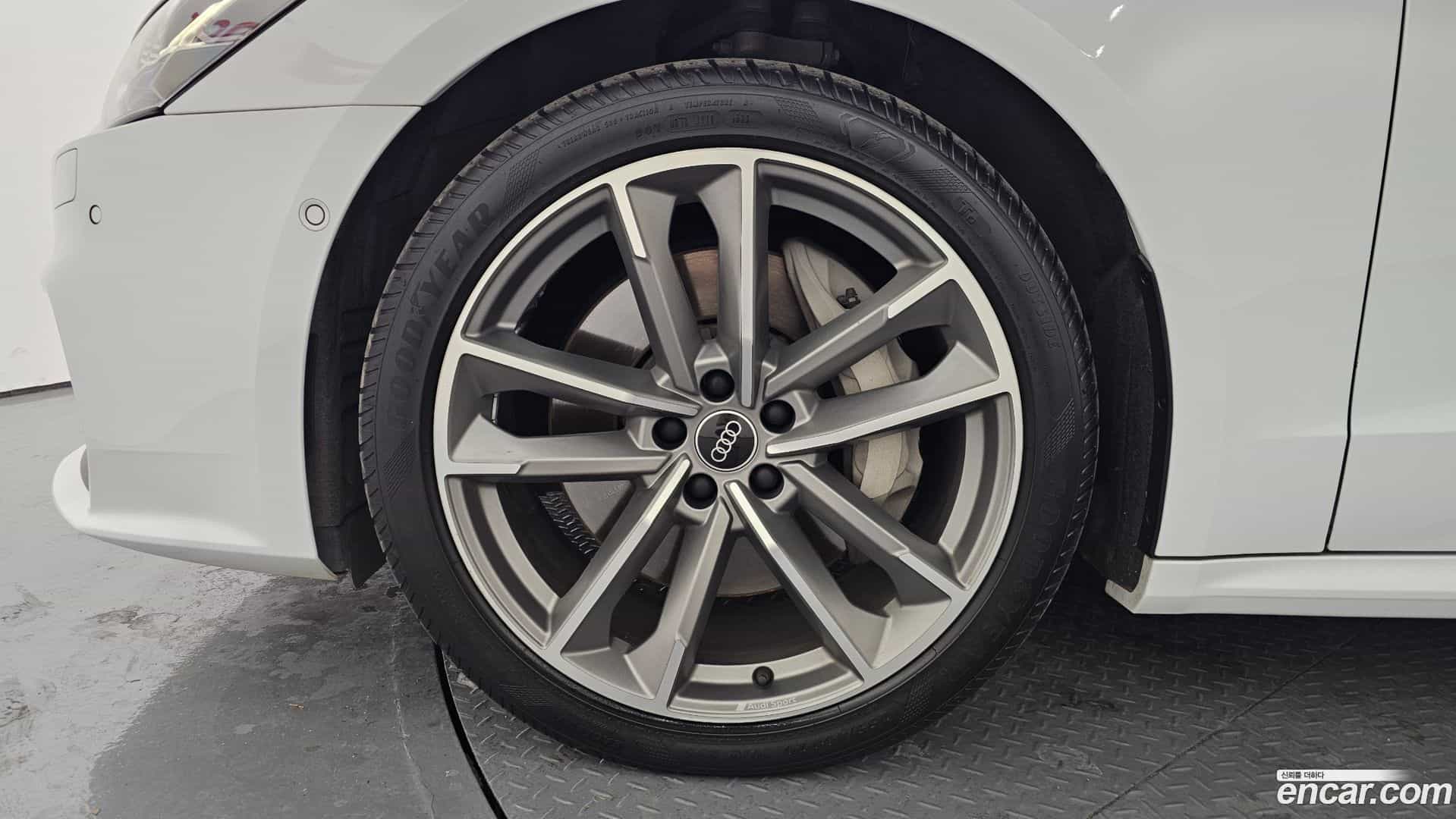 A7 Audi 2022.0-OUTER-005