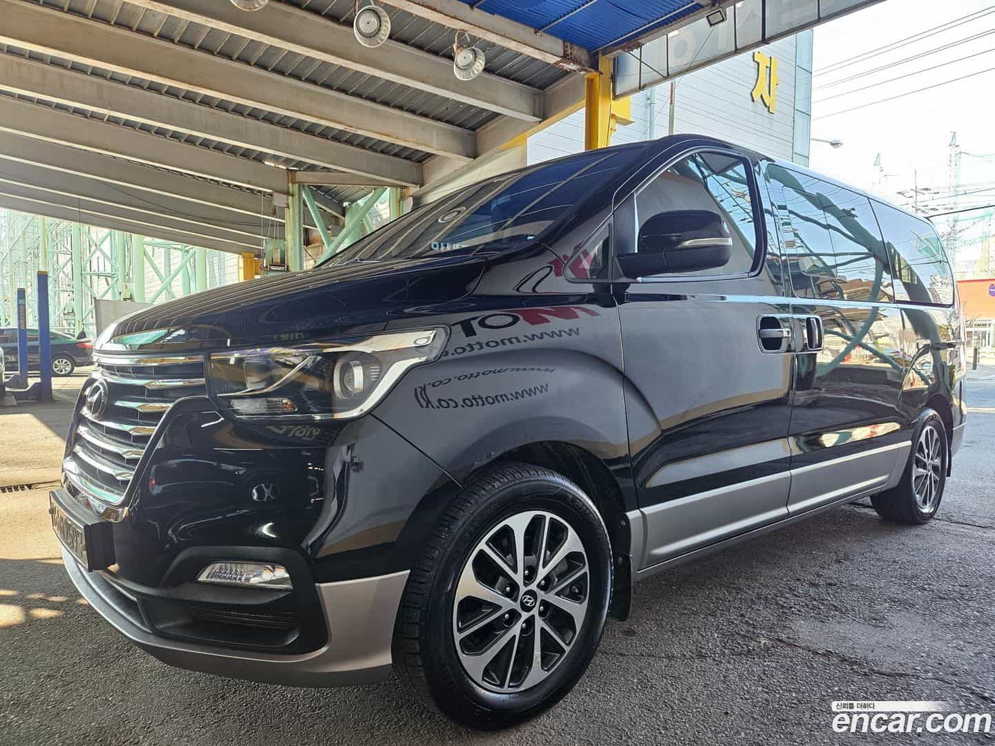 Starex Hyundai 2018.6-OUTER-001